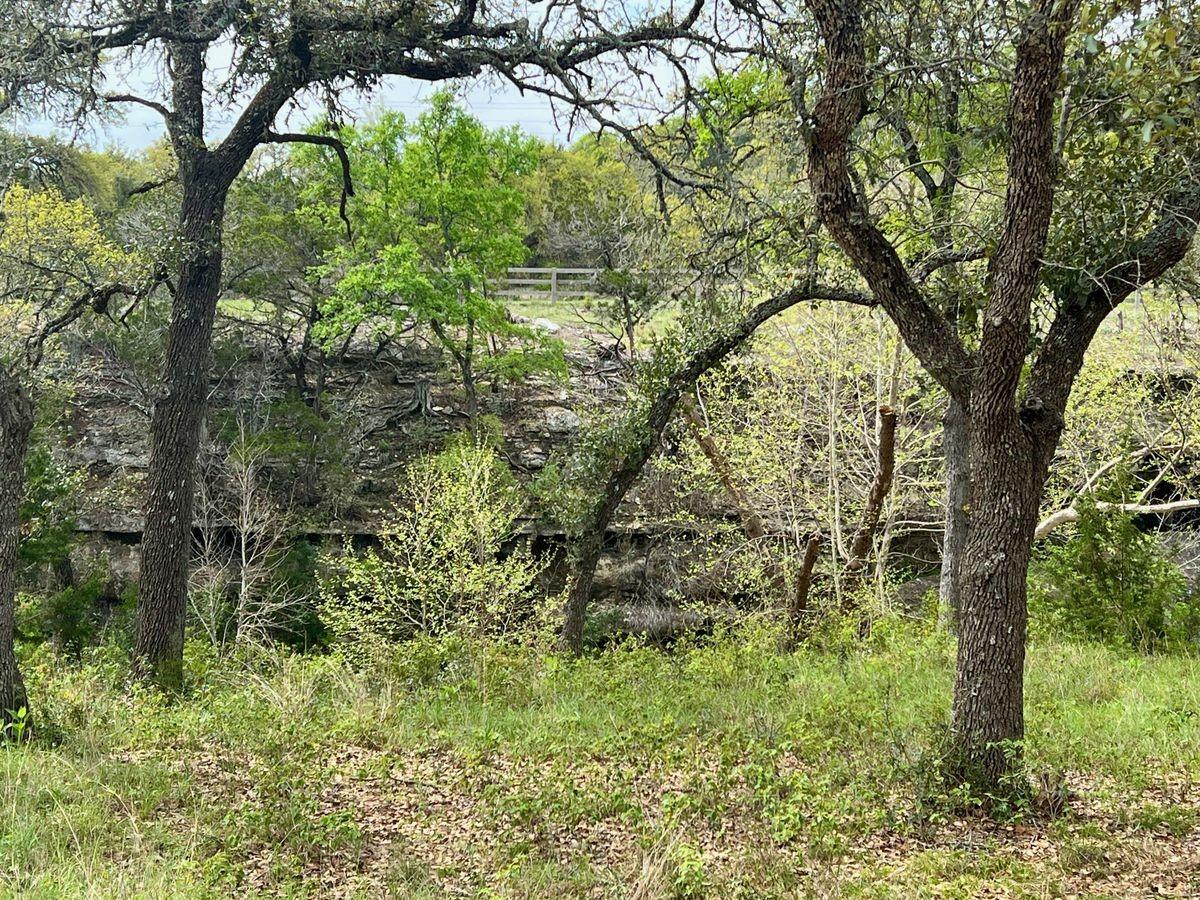 148 Red Hawk Rd, Wimberley, TX 78676