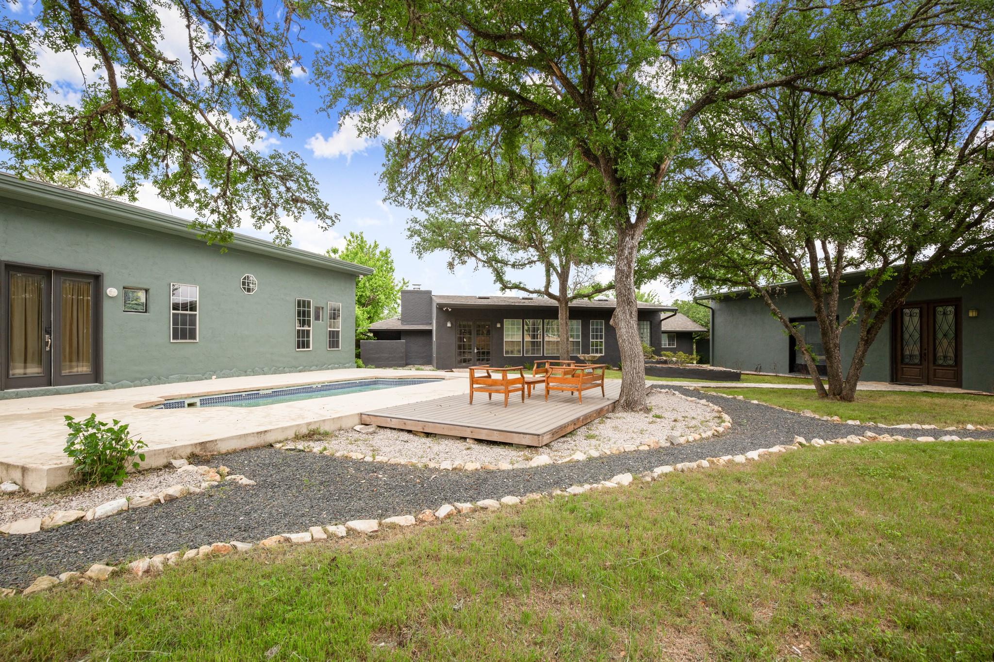 10100 Rocking Horse Rd, Austin, TX 78748