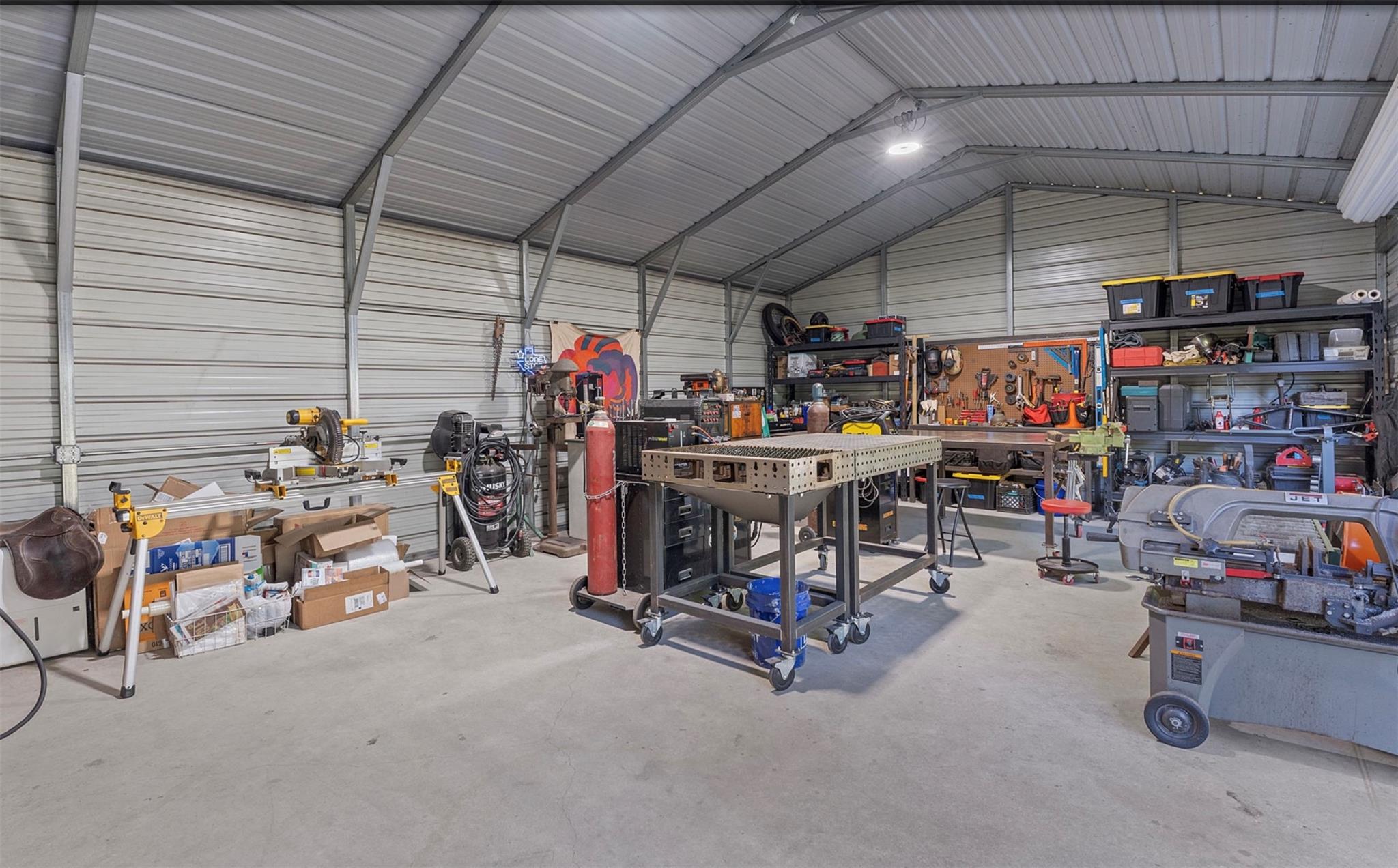 708 W Prairie Lea St, Lockhart, TX 78644