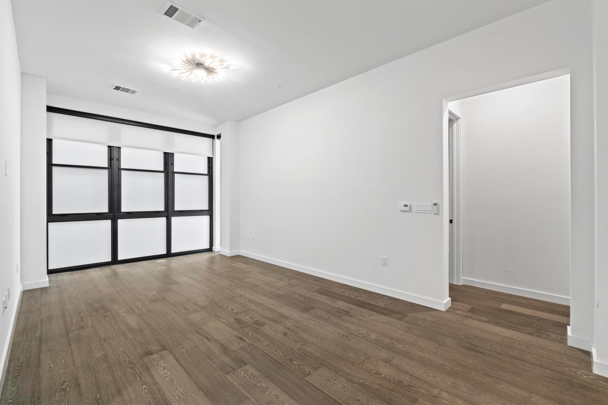 800 Embassy Dr # 420, Austin, TX 78702