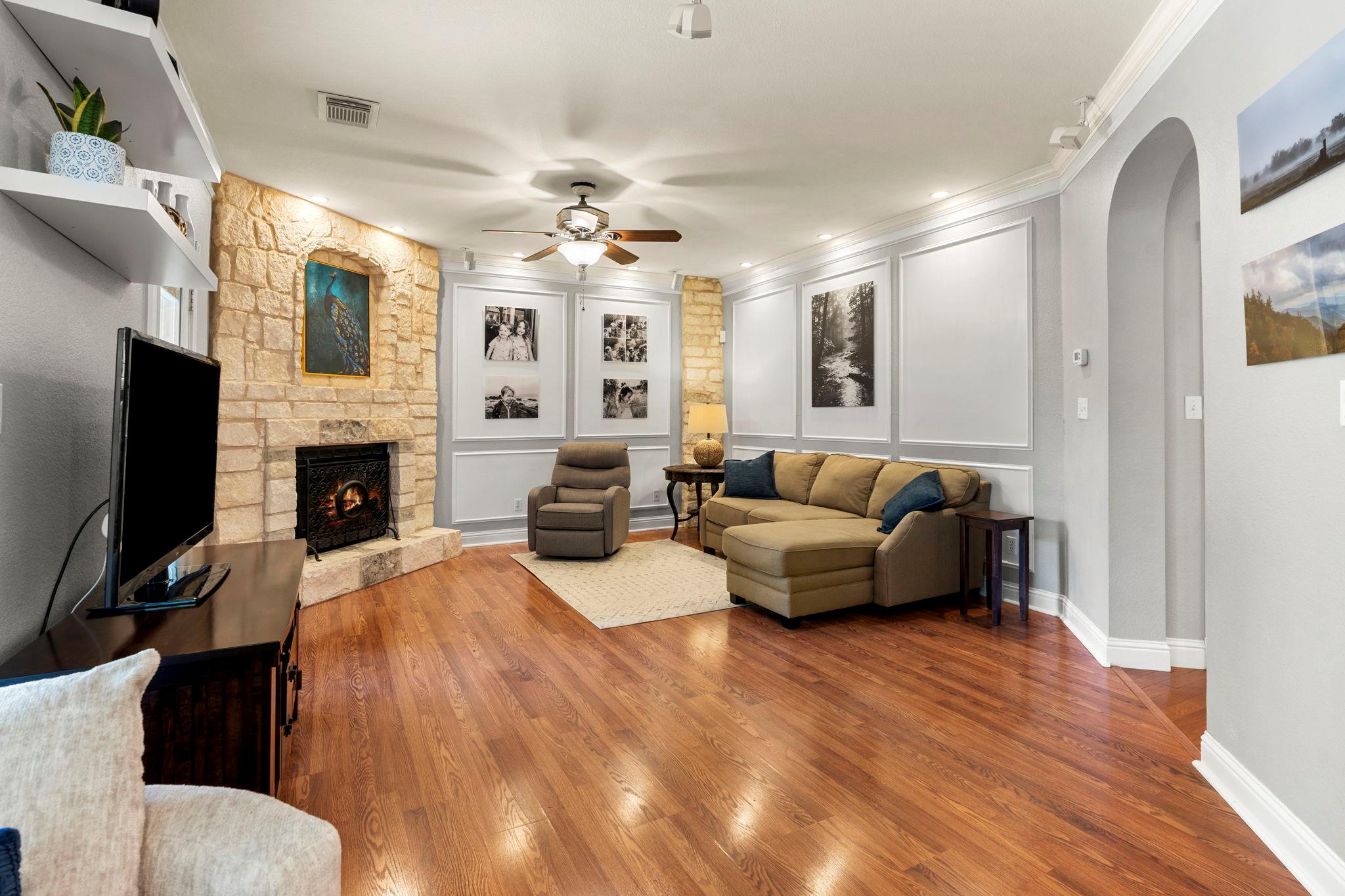 623 Prickley Pear Pass, Buda, TX 78610
