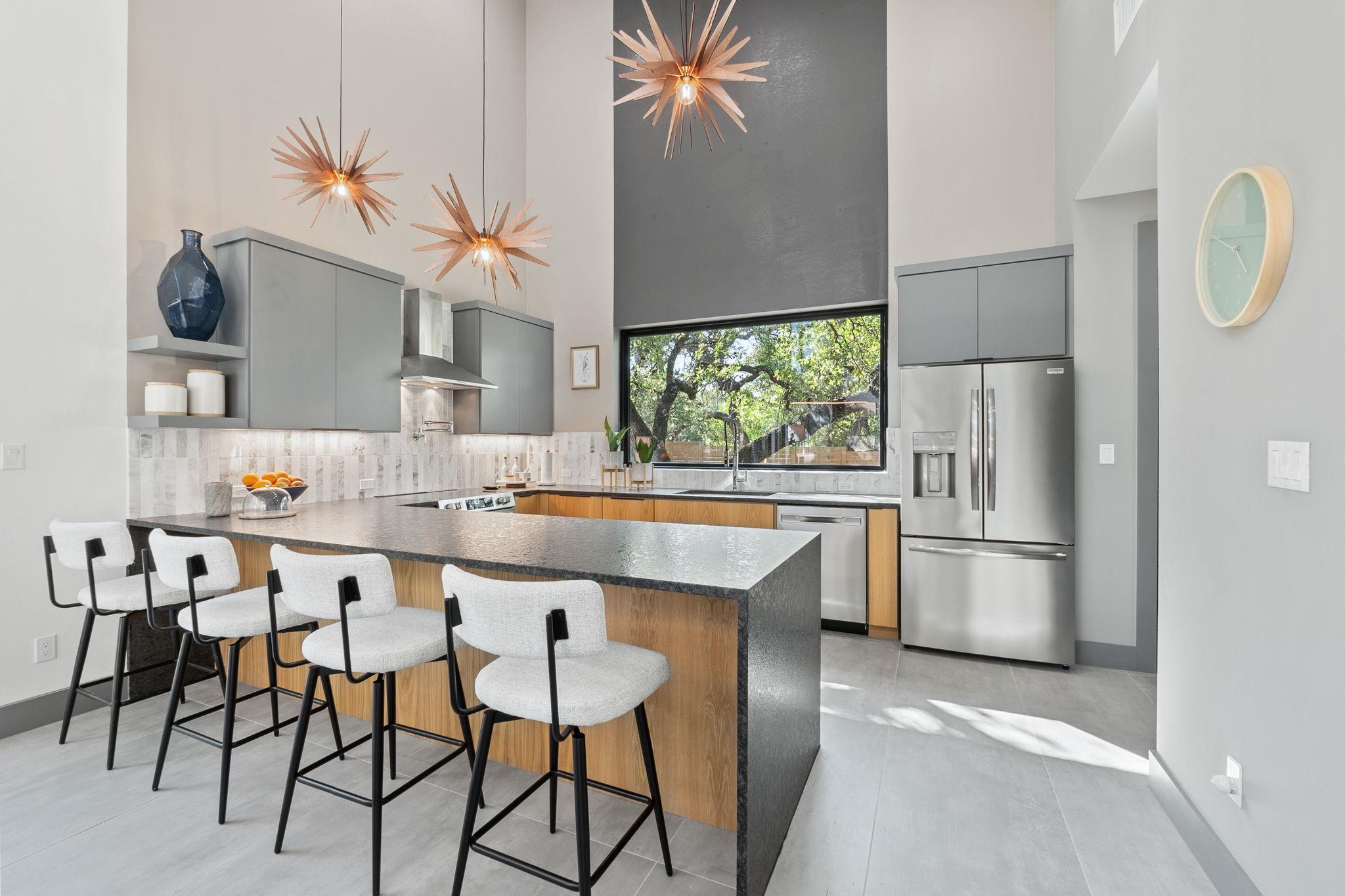 5908 Lakeside Trl, Austin, TX 78734