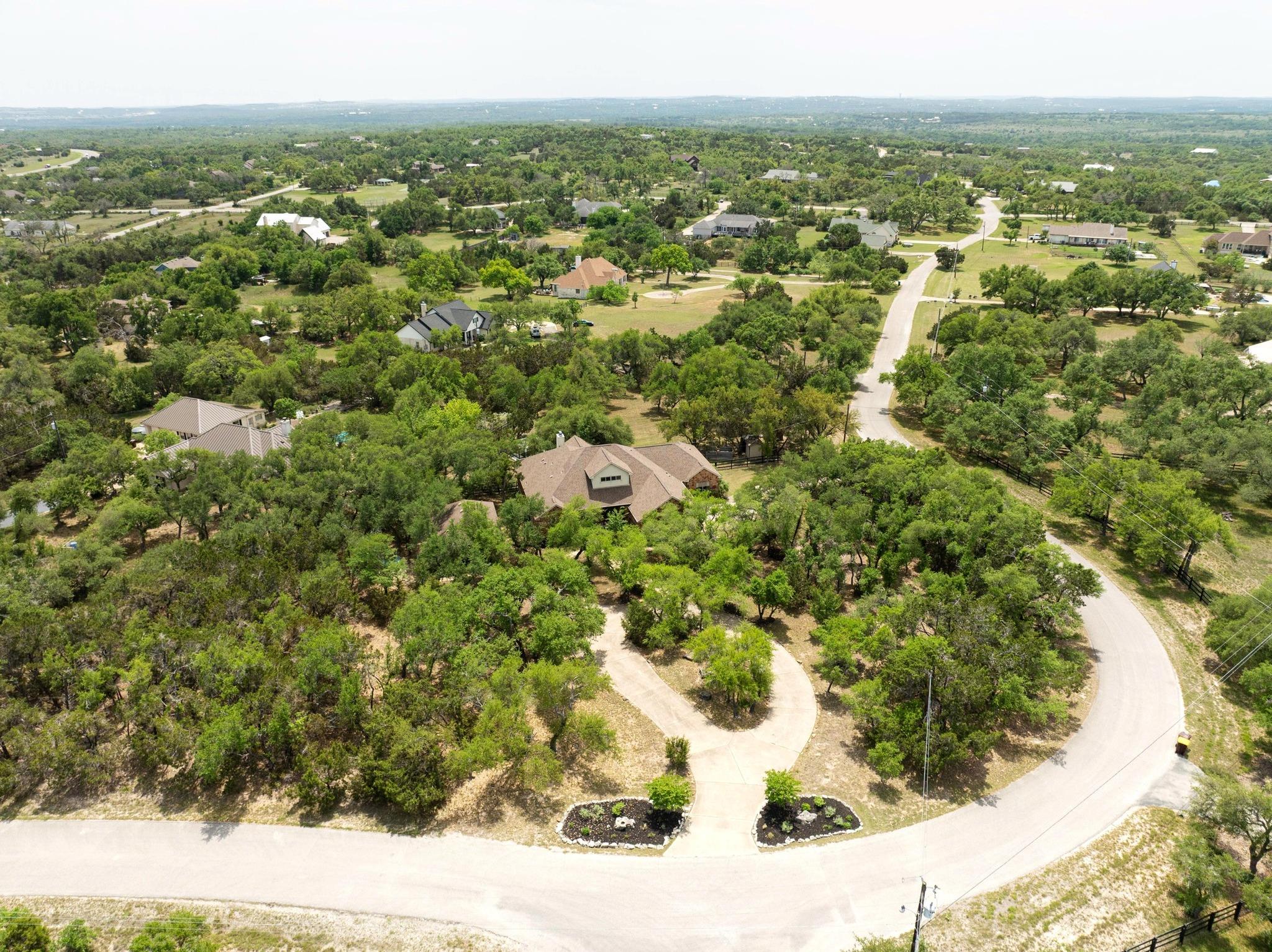112 Lariat Ln, Dripping Springs, TX 78620