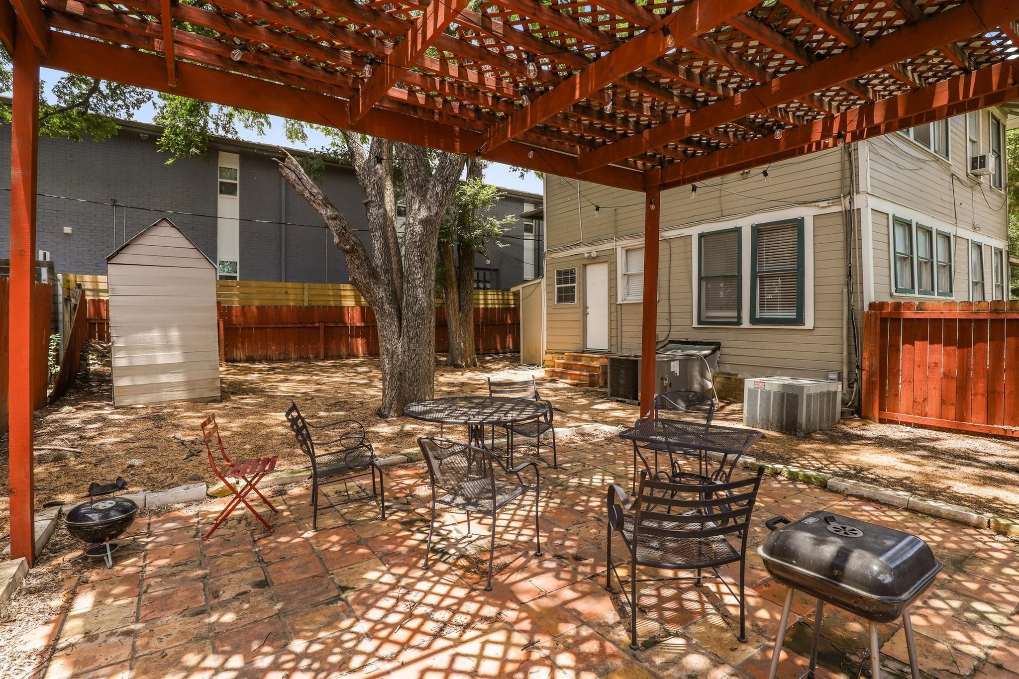 1209 W 8th St, Austin, TX 78703