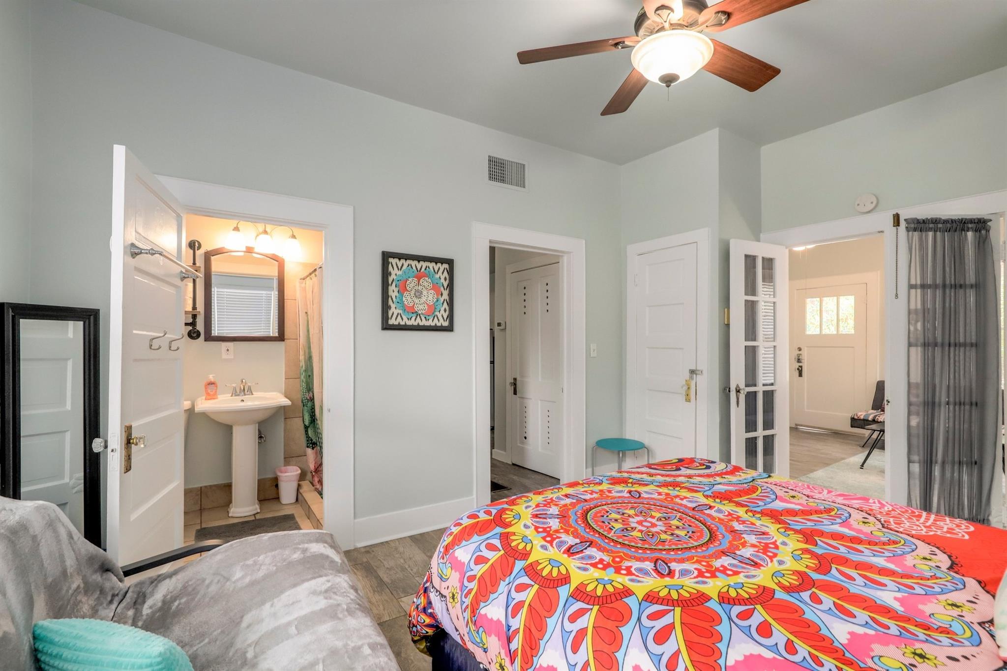 1209 W 8th St, Austin, TX 78703