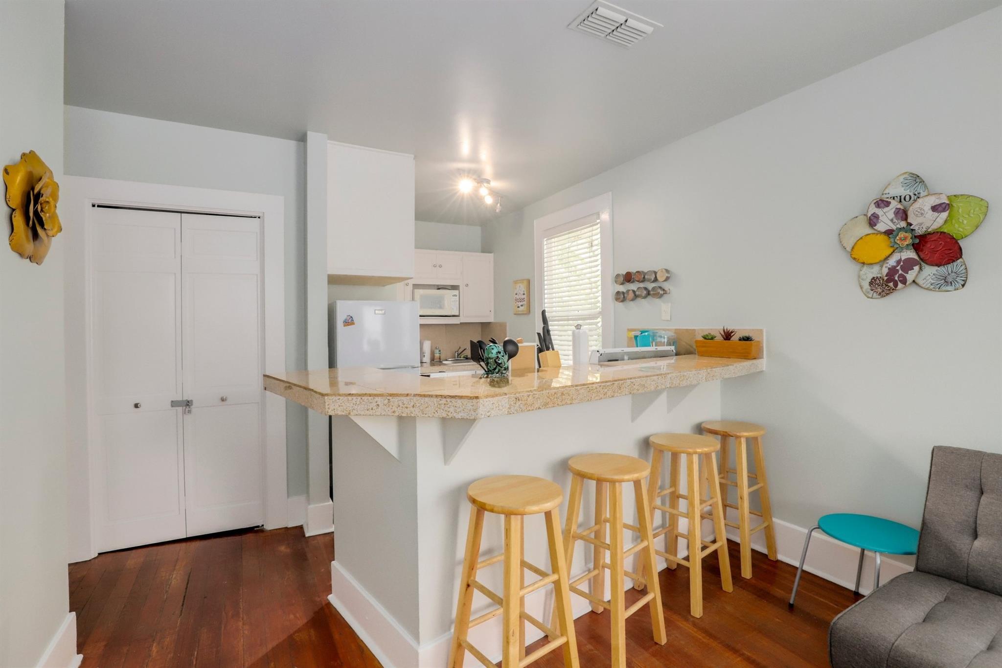 1209 W 8th St, Austin, TX 78703