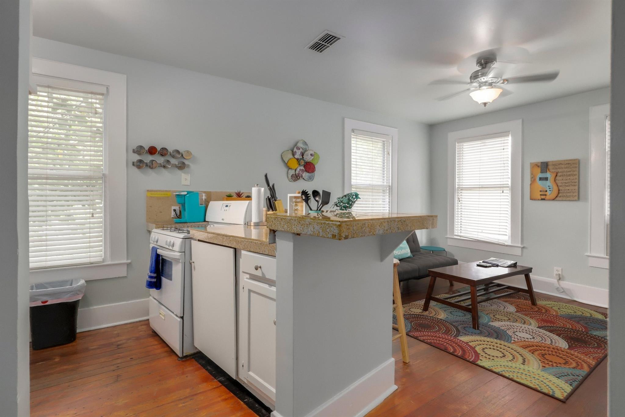 1209 W 8th St, Austin, TX 78703