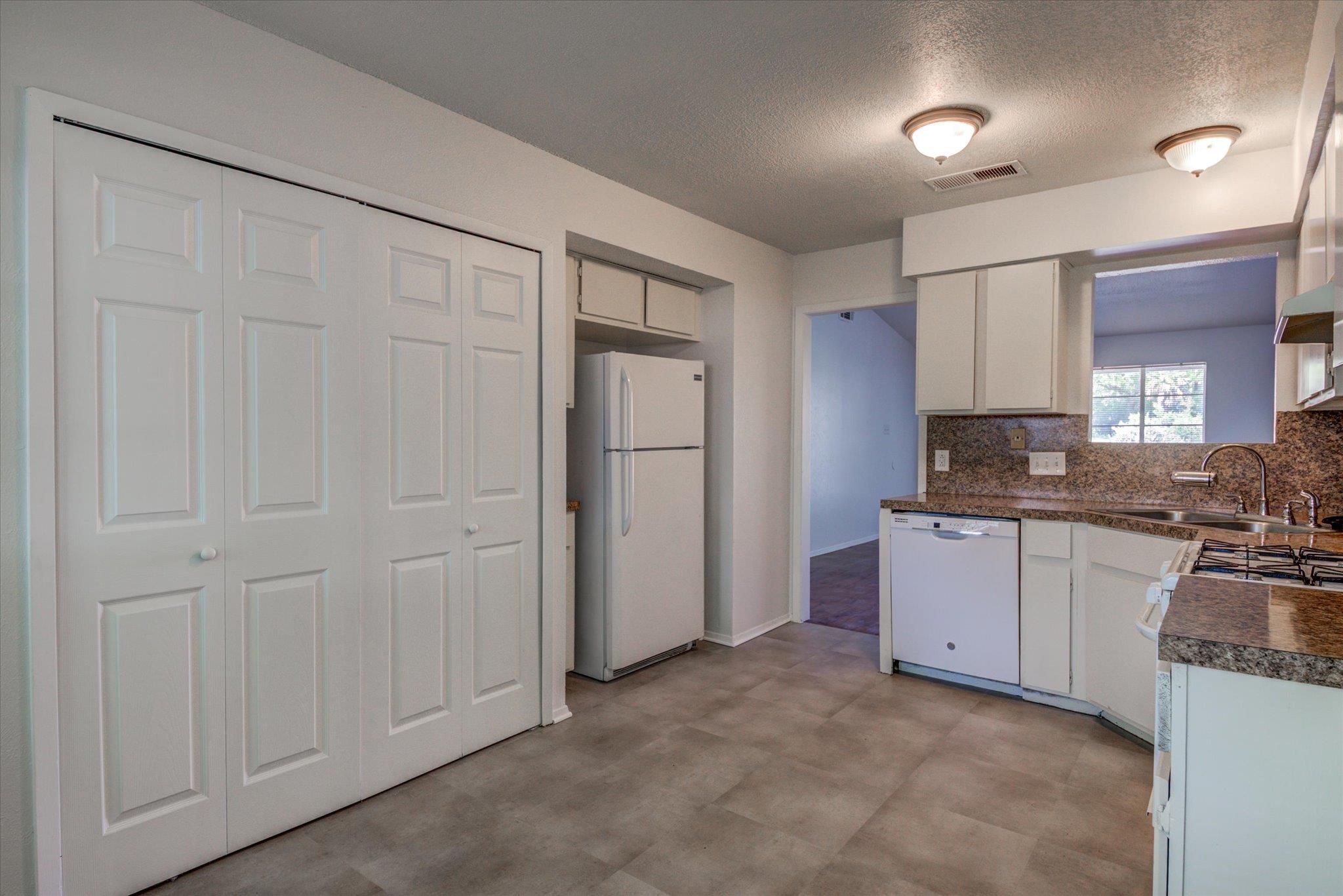 113 Meteor Dr # B, Austin, TX 78745