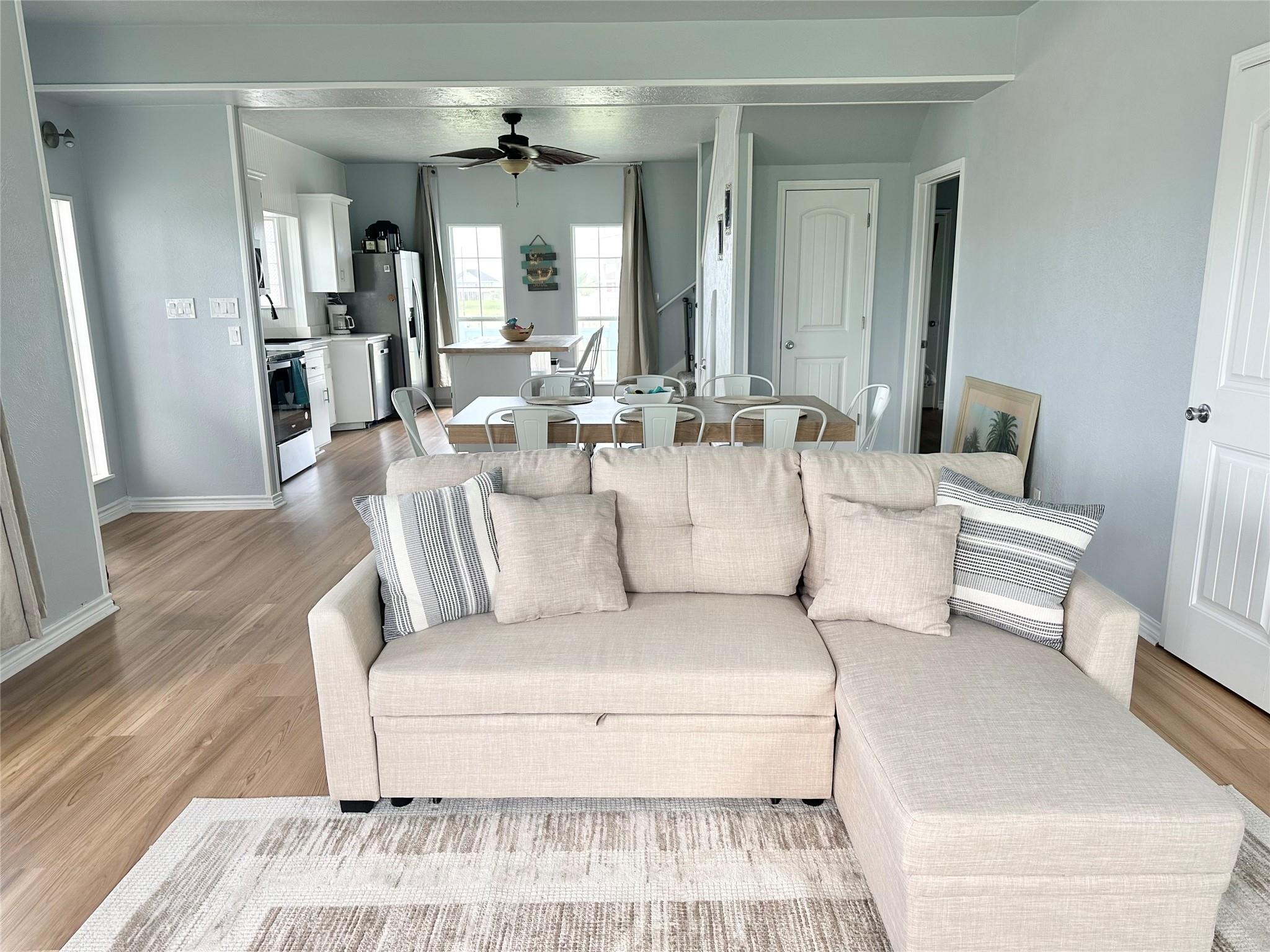 3109 Diane St, Crystal Beach, TX 77650