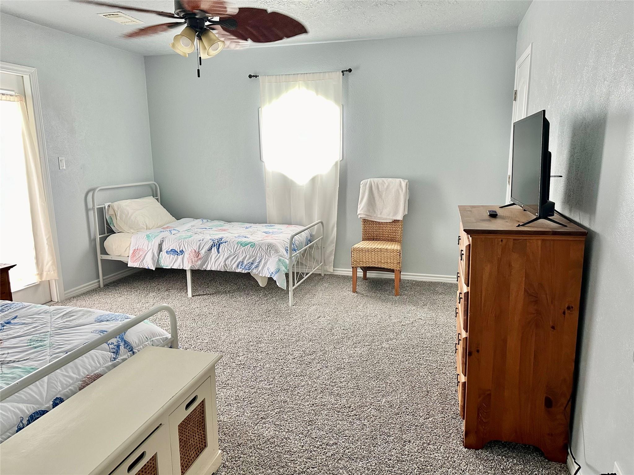 3109 Diane St, Crystal Beach, TX 77650