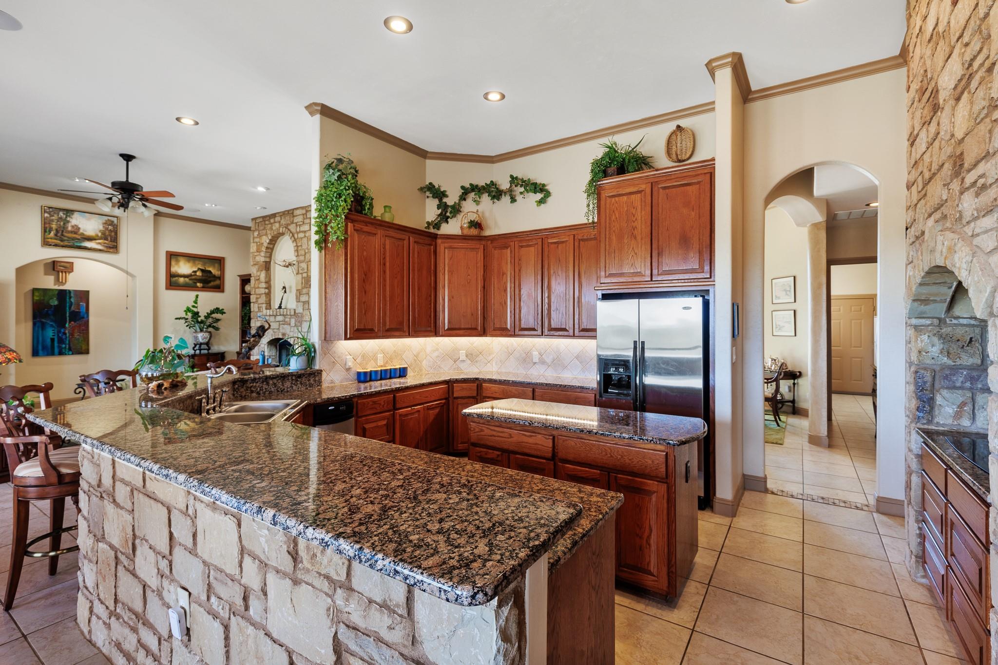 108 Oak Bend, Burnet, TX 78611