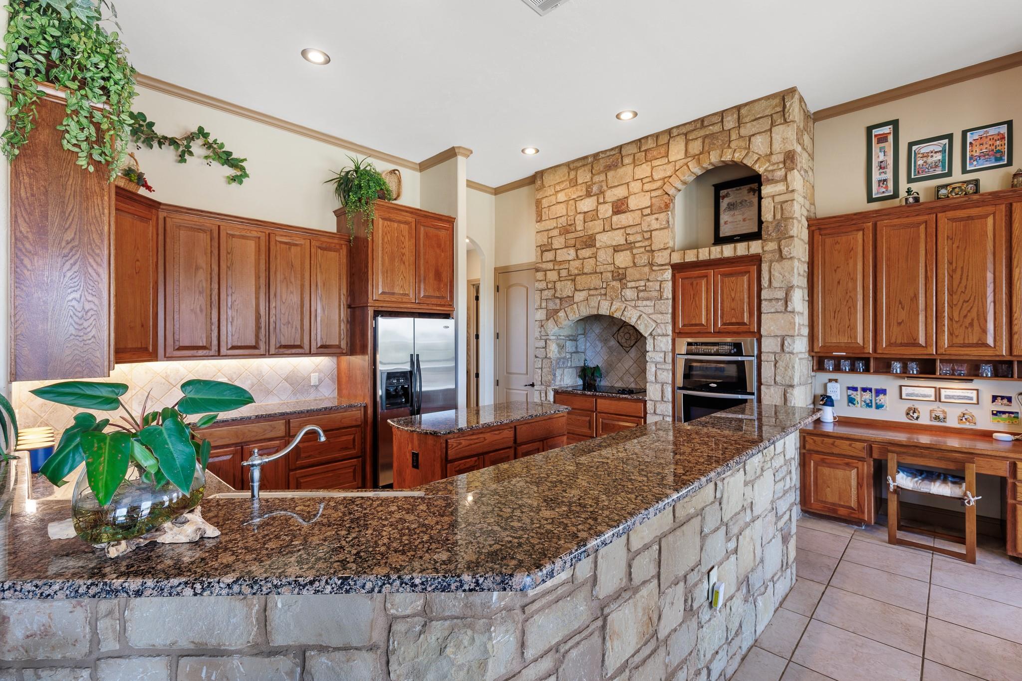 108 Oak Bend, Burnet, TX 78611