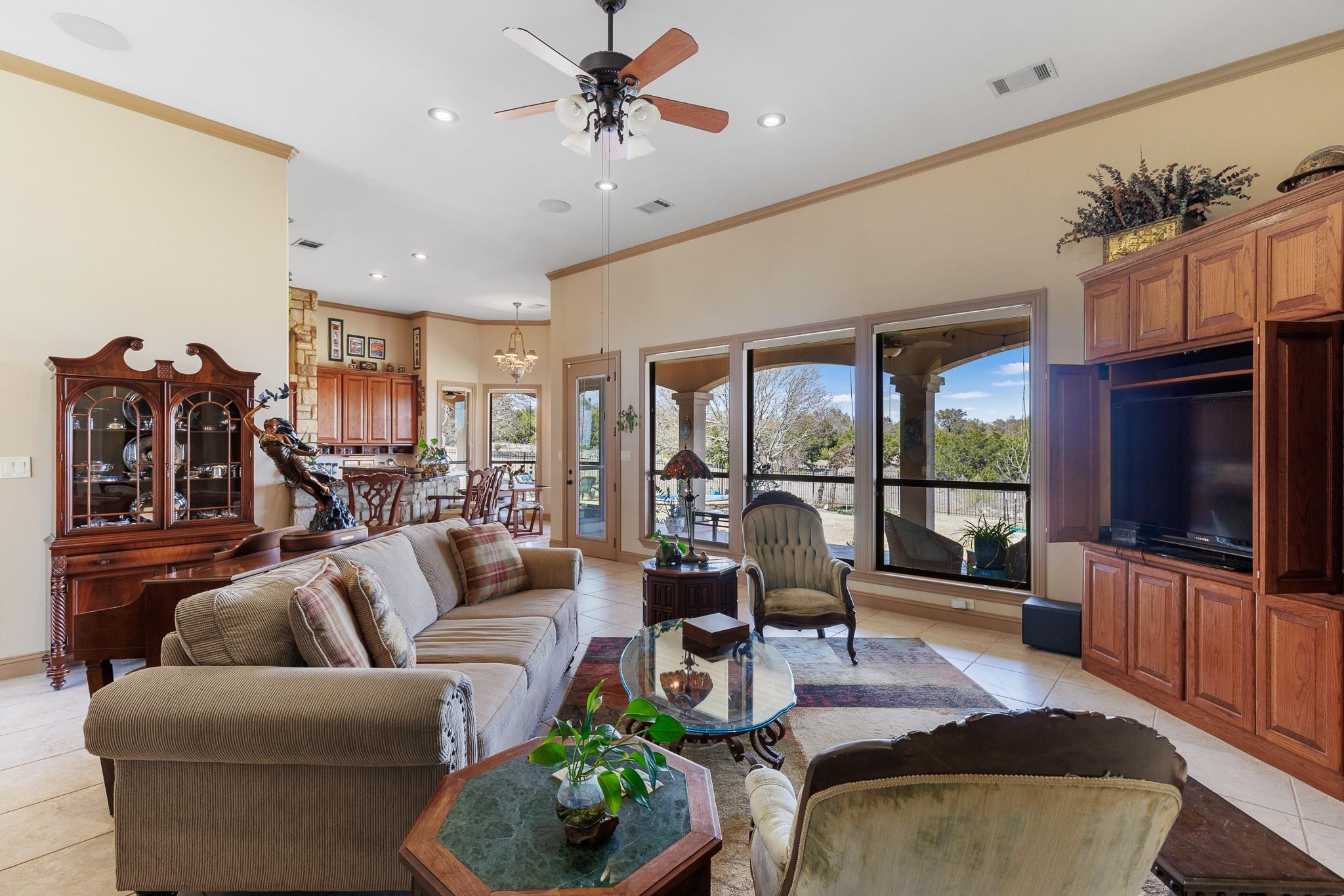 108 Oak Bend, Burnet, TX 78611