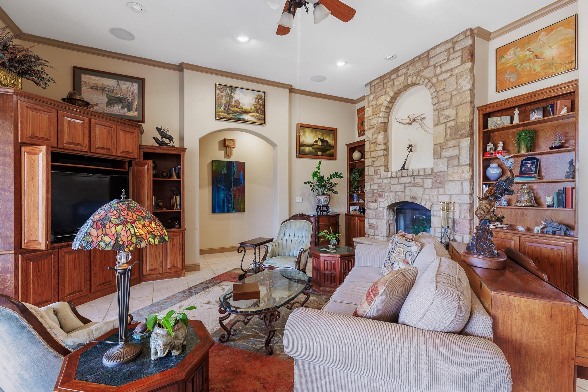 108 Oak Bend, Burnet, TX 78611