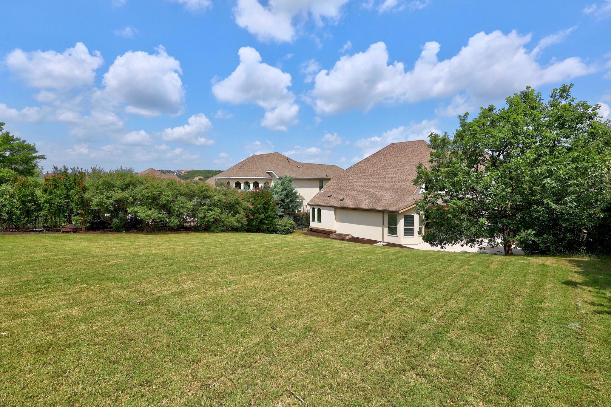 106 Tonkawa Trl W, Austin, TX 78738