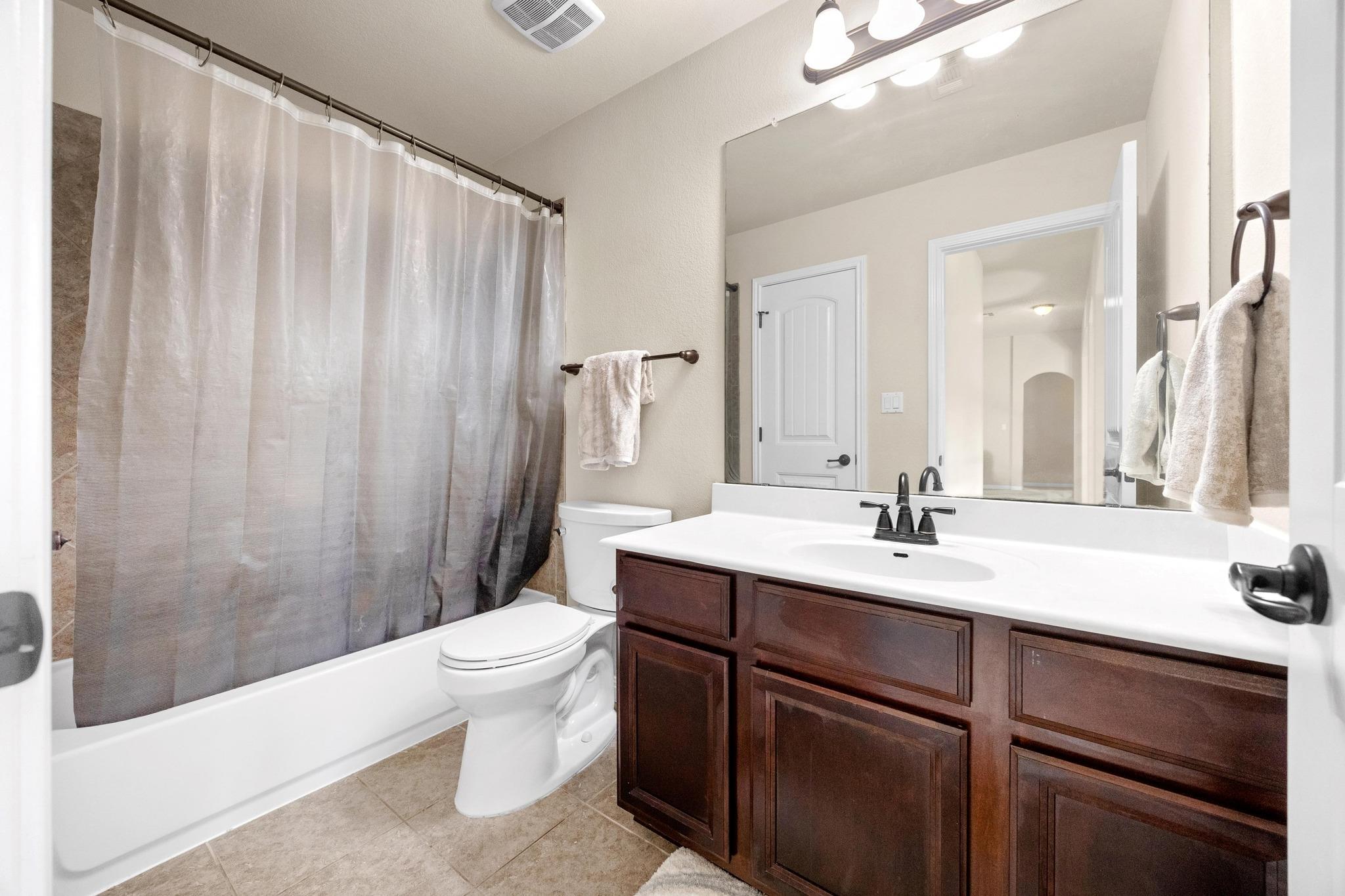 106 Tonkawa Trl W, Austin, TX 78738