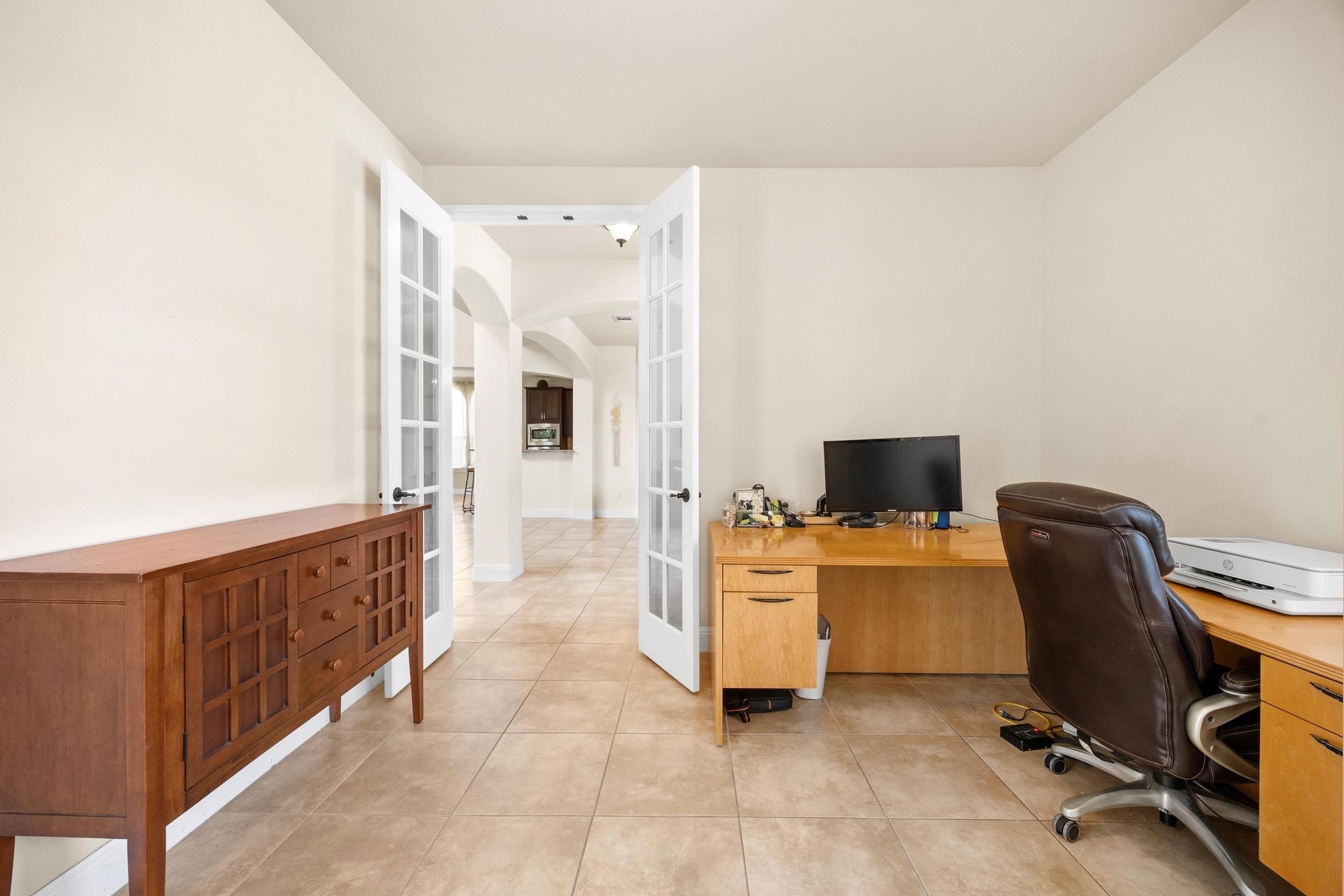 106 Tonkawa Trl W, Austin, TX 78738