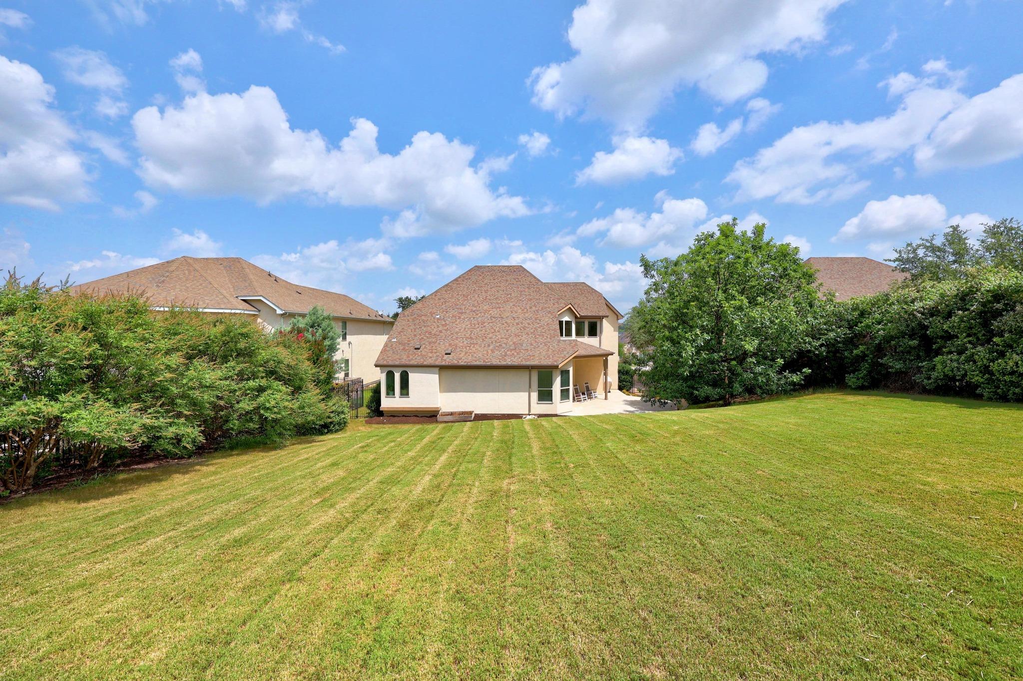 106 Tonkawa Trl W, Austin, TX 78738