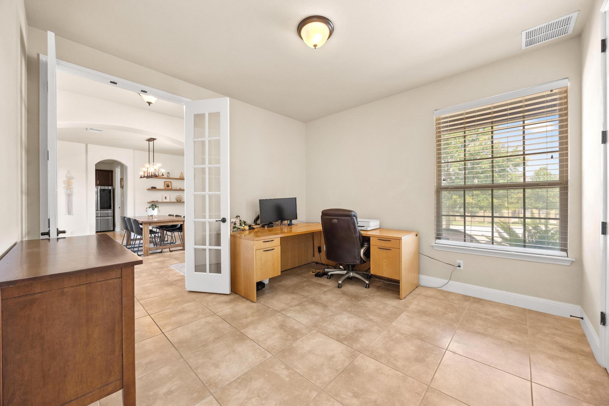 106 Tonkawa Trl W, Austin, TX 78738