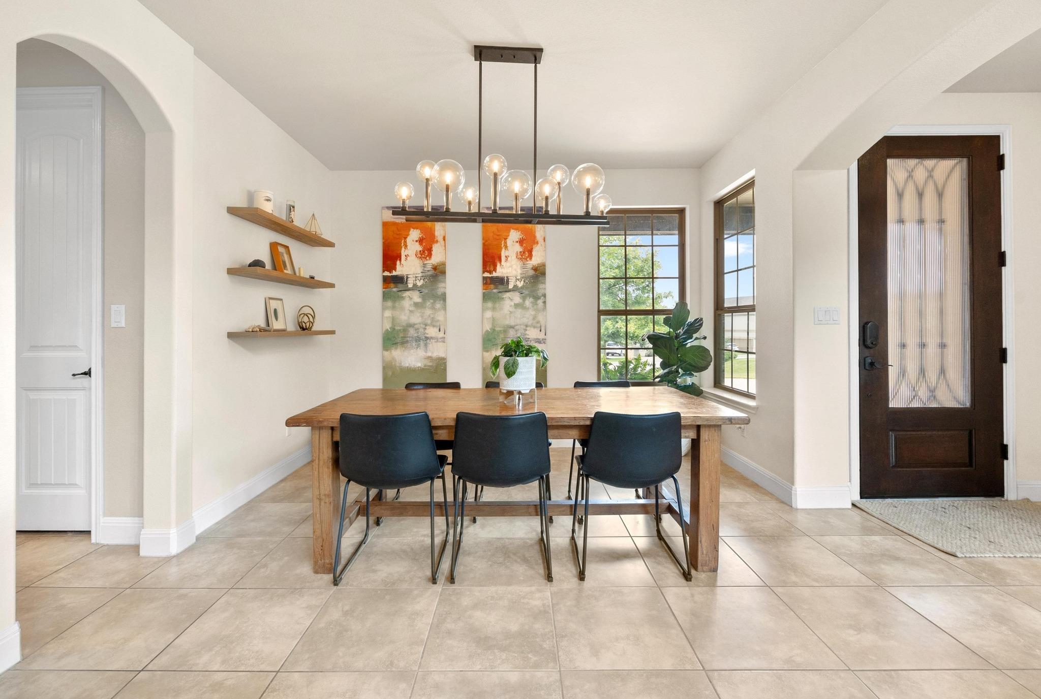 106 Tonkawa Trl W, Austin, TX 78738