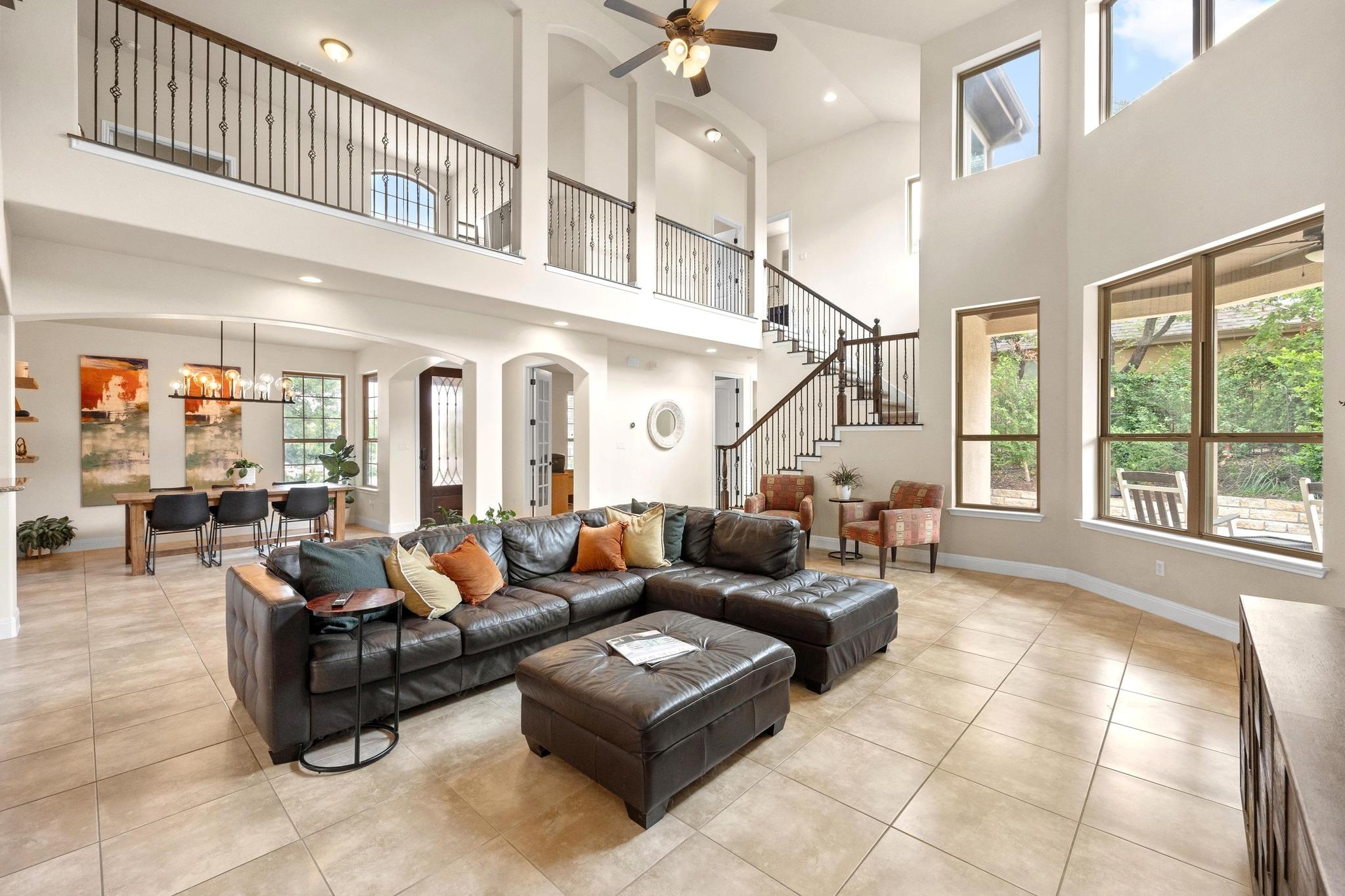 106 Tonkawa Trl W, Austin, TX 78738