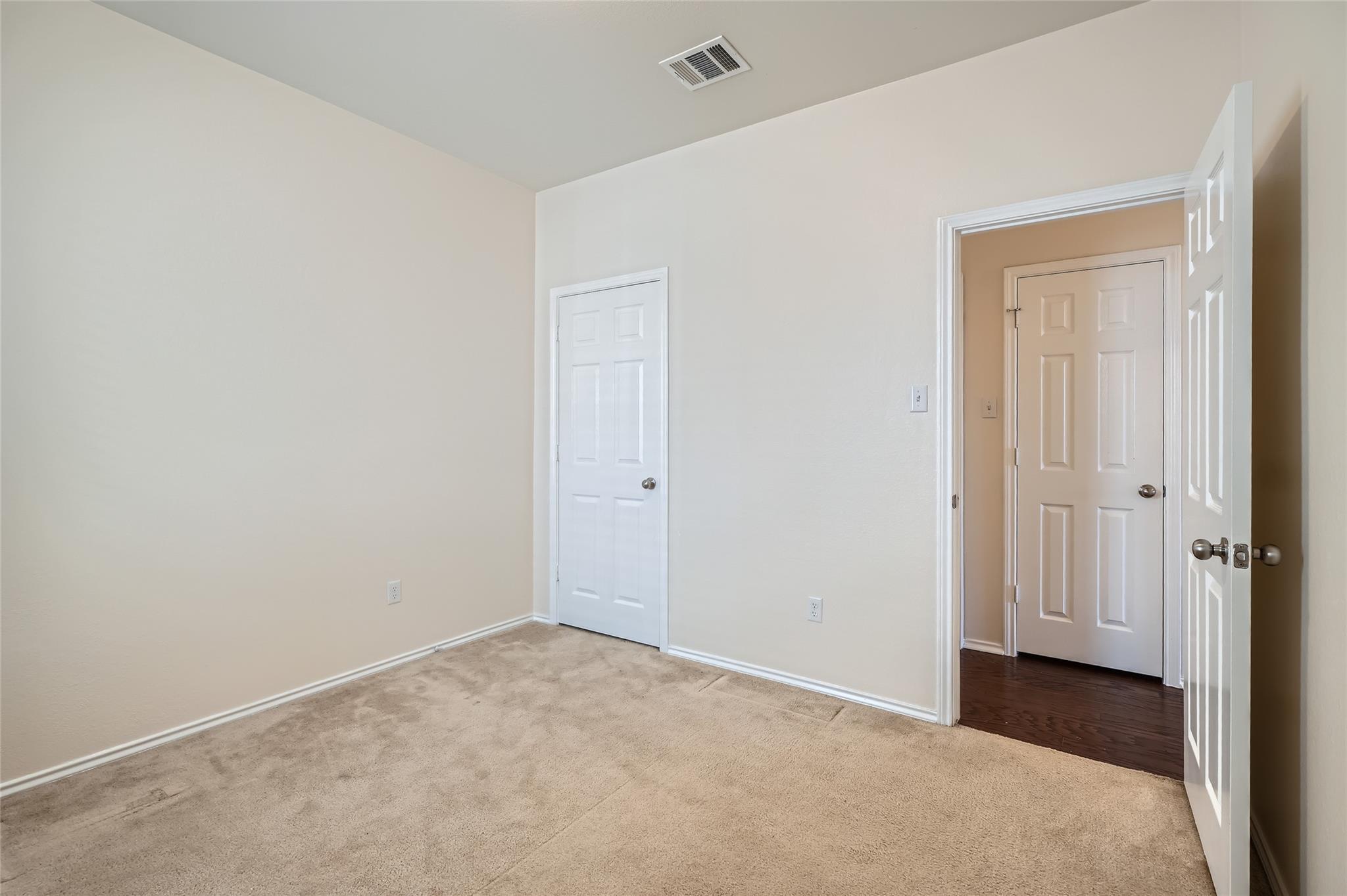 184 Palm Dr, Buda, TX 78610
