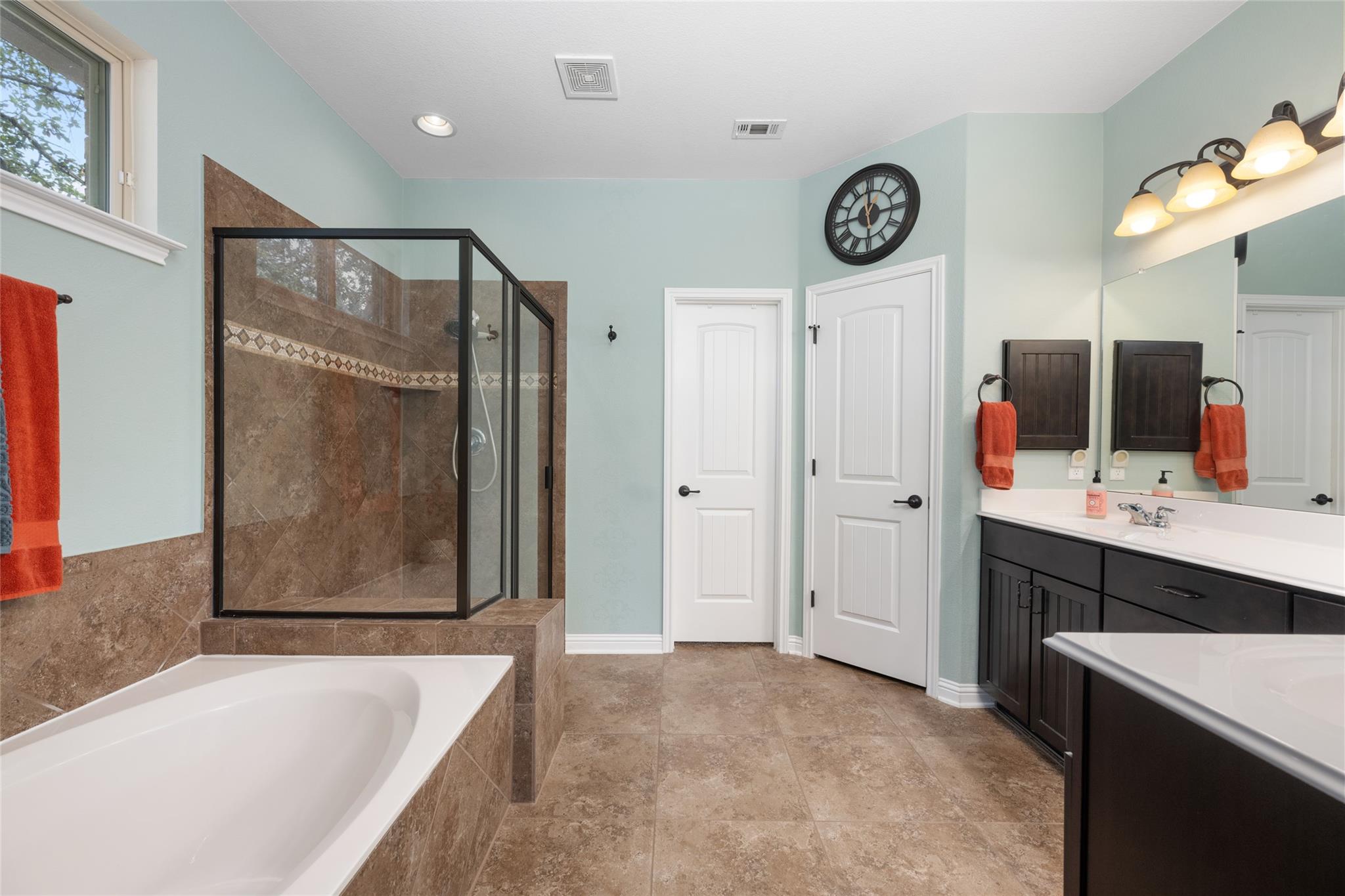 109 Lombardia Dr, Lakeway, TX 78734