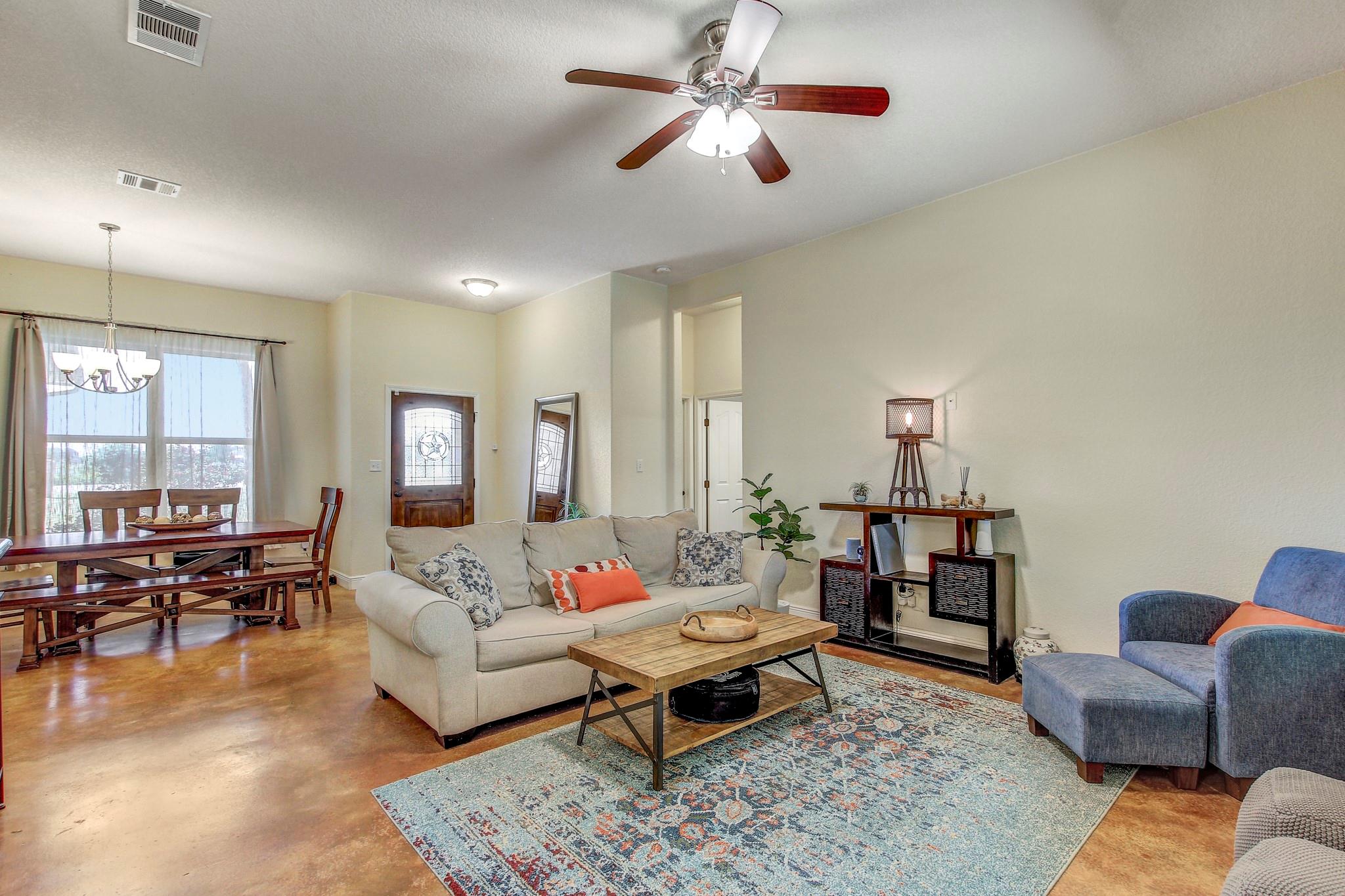 1363 Lovers Ln, Bastrop, TX 78602