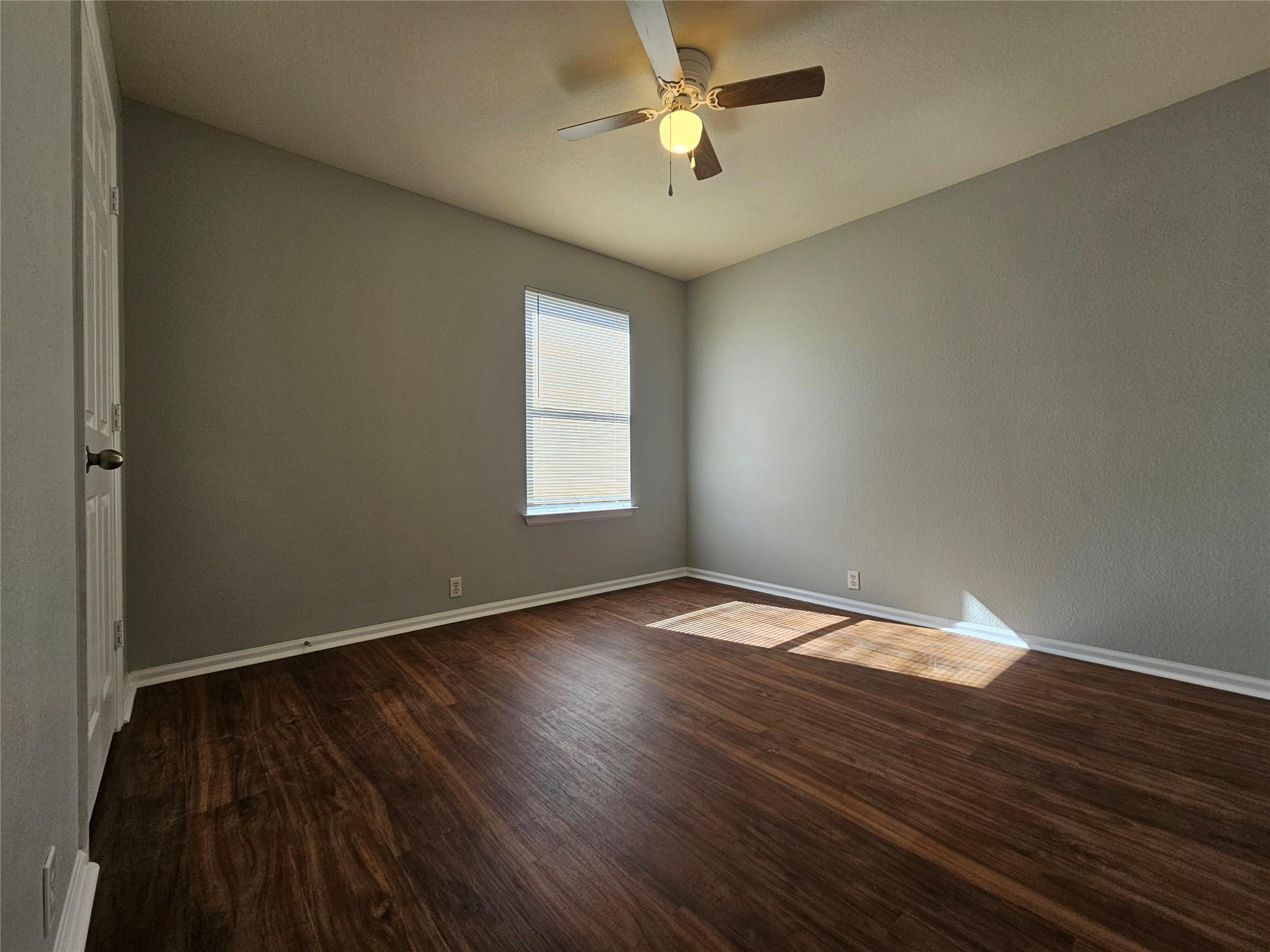 580 Hometown Pkwy, Kyle, TX 78640