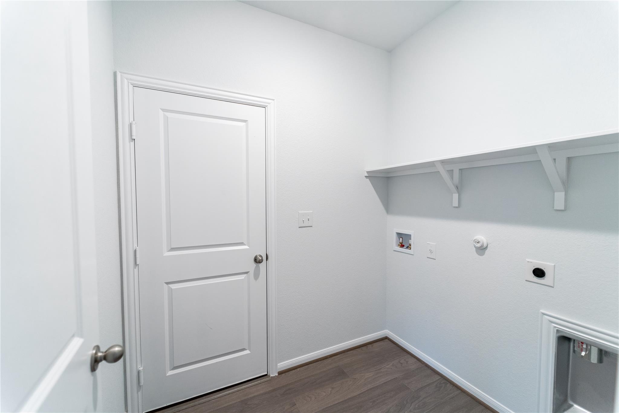 720 Barbary Coast Ln, Jarrell, TX 76537