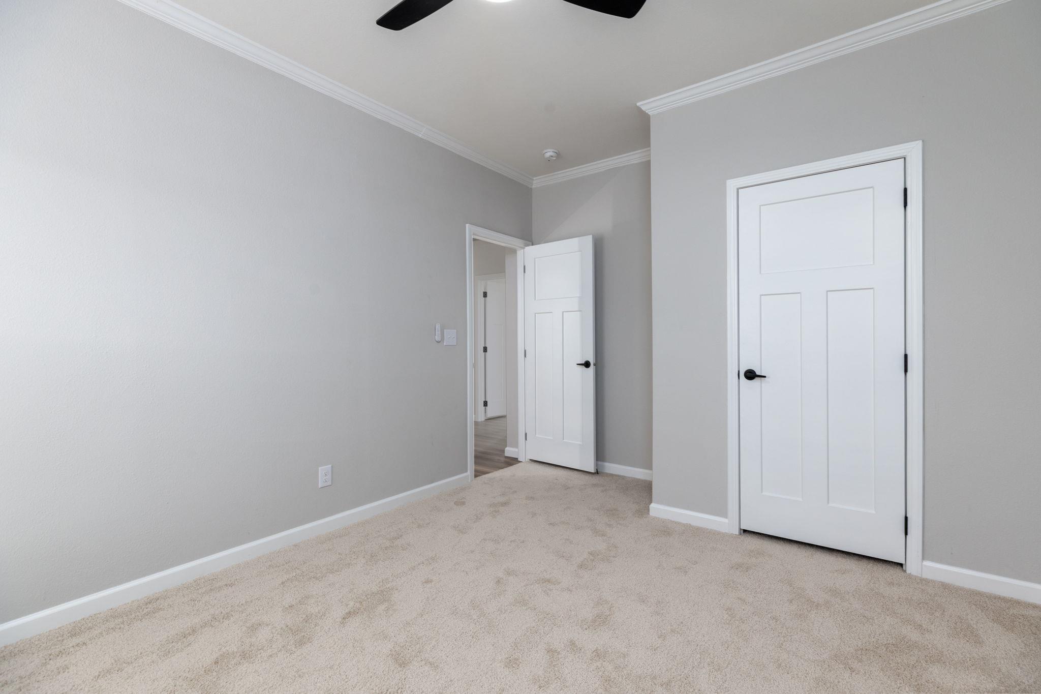 142 N Steel Creek Crest Highway, Center Point, TX 78010