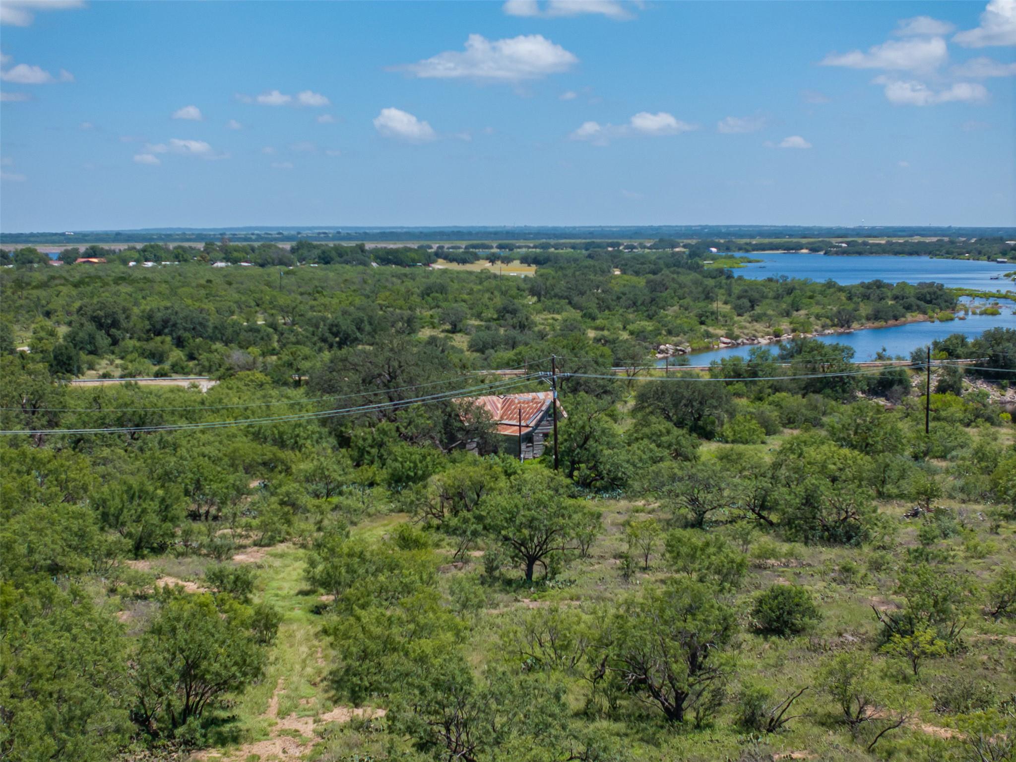 000 W. 17th St, Brady, TX 76825