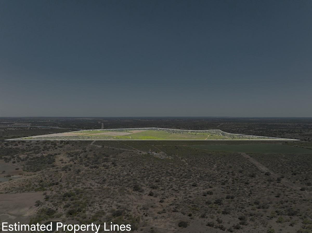 000 W. 17th St, Brady, TX 76825