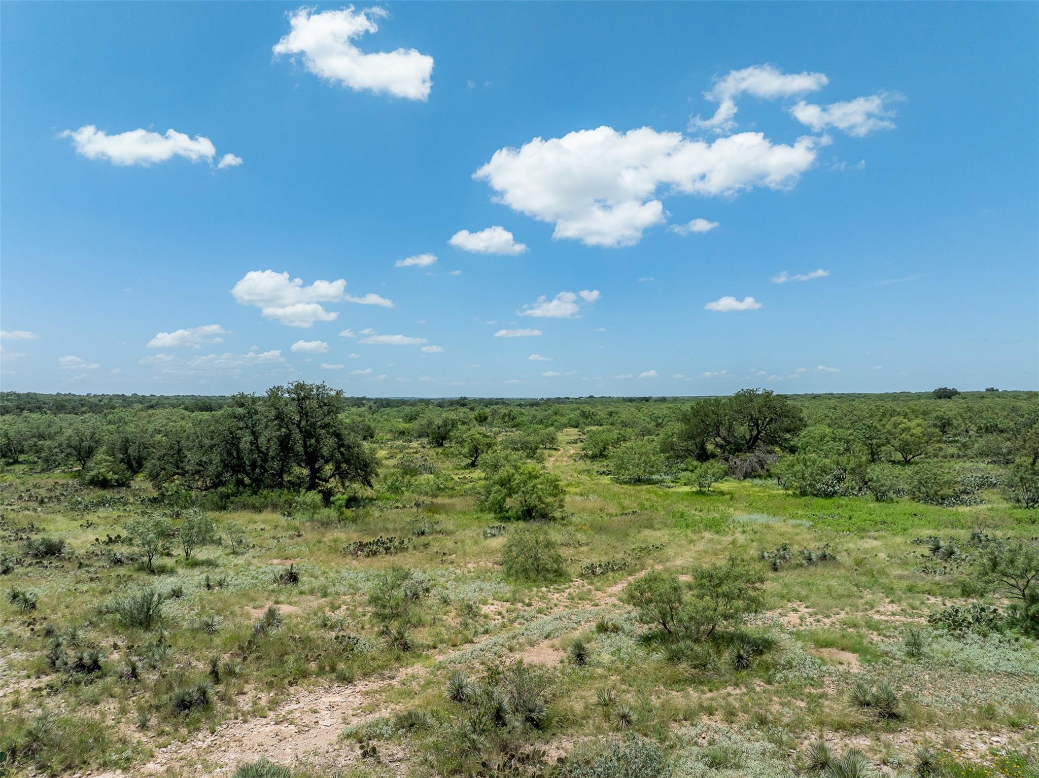 000 W. 17th St, Brady, TX 76825