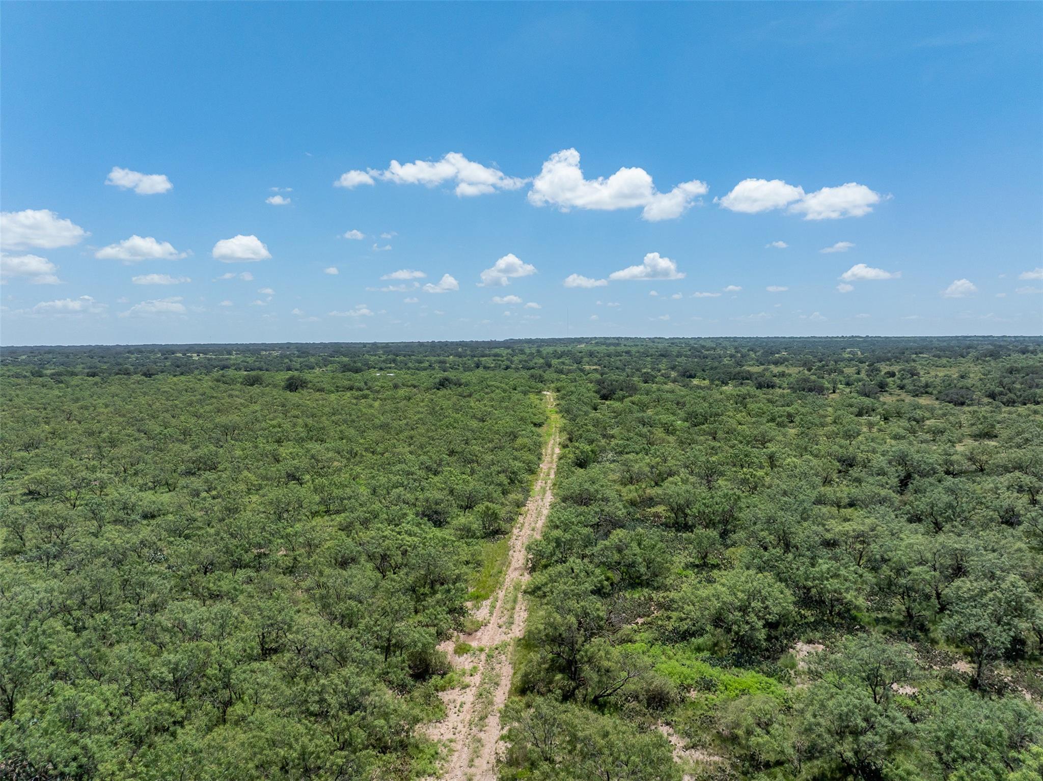 000 W. 17th St, Brady, TX 76825