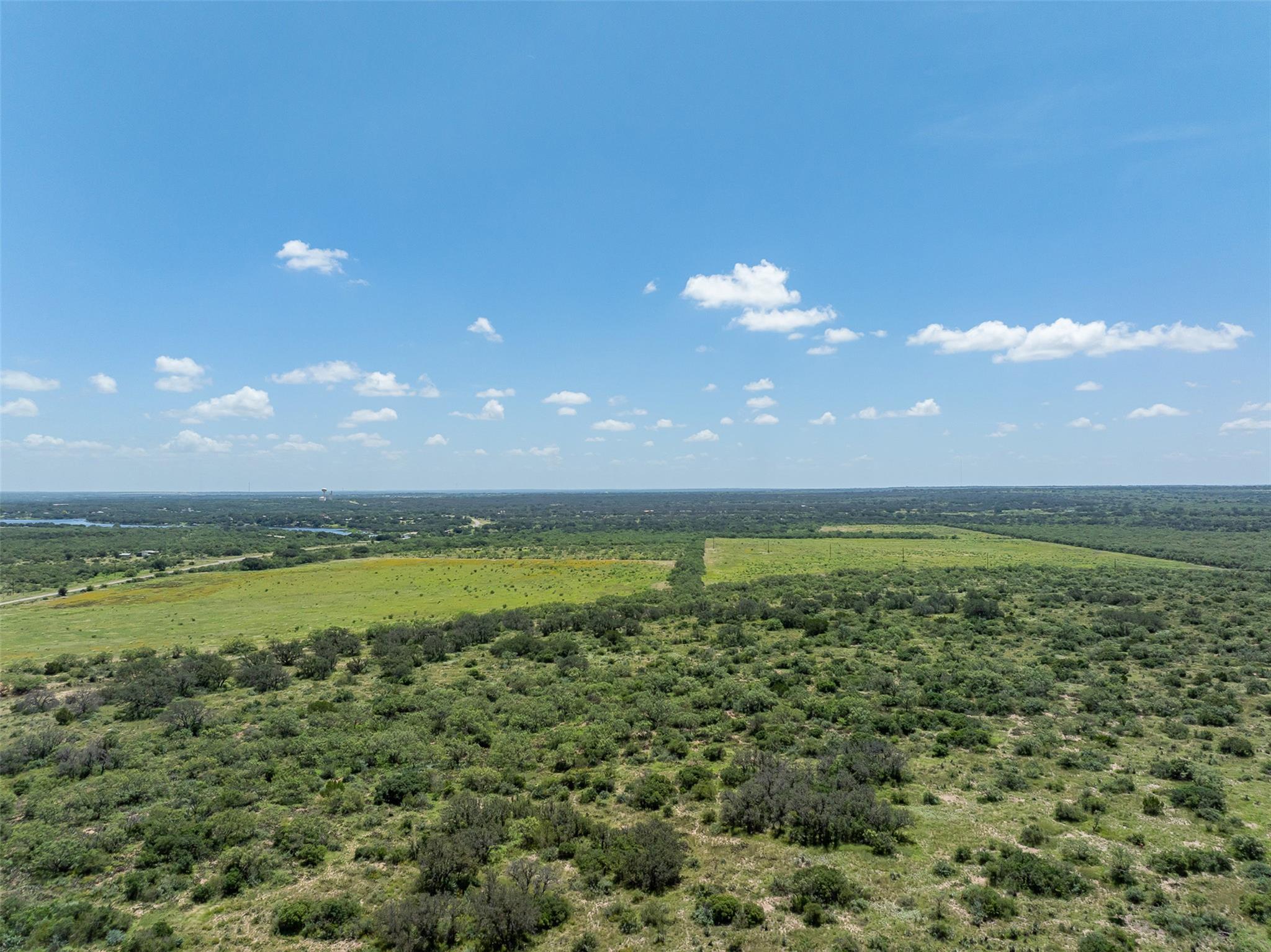 000 W. 17th St, Brady, TX 76825