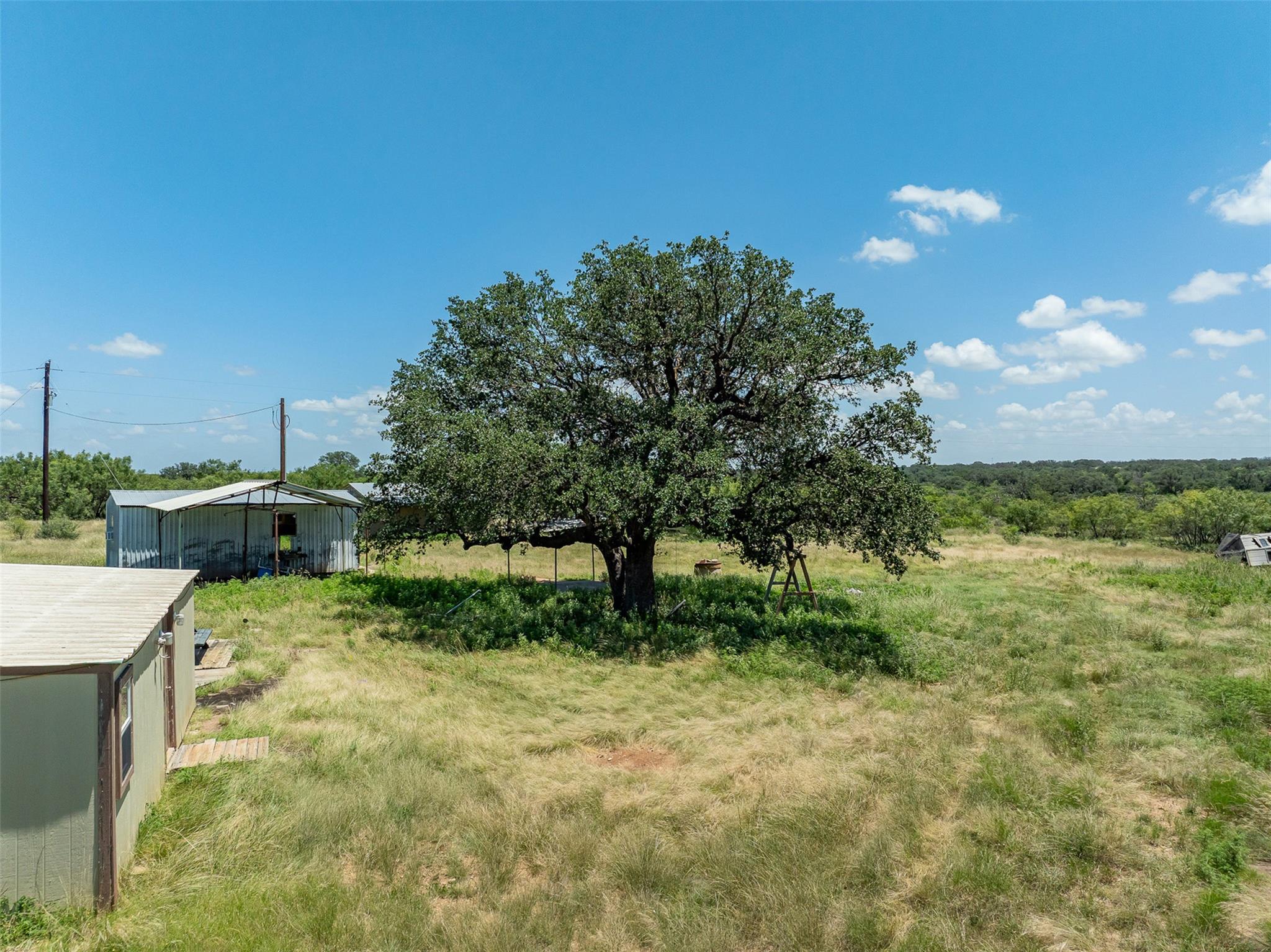 000 W. 17th St, Brady, TX 76825