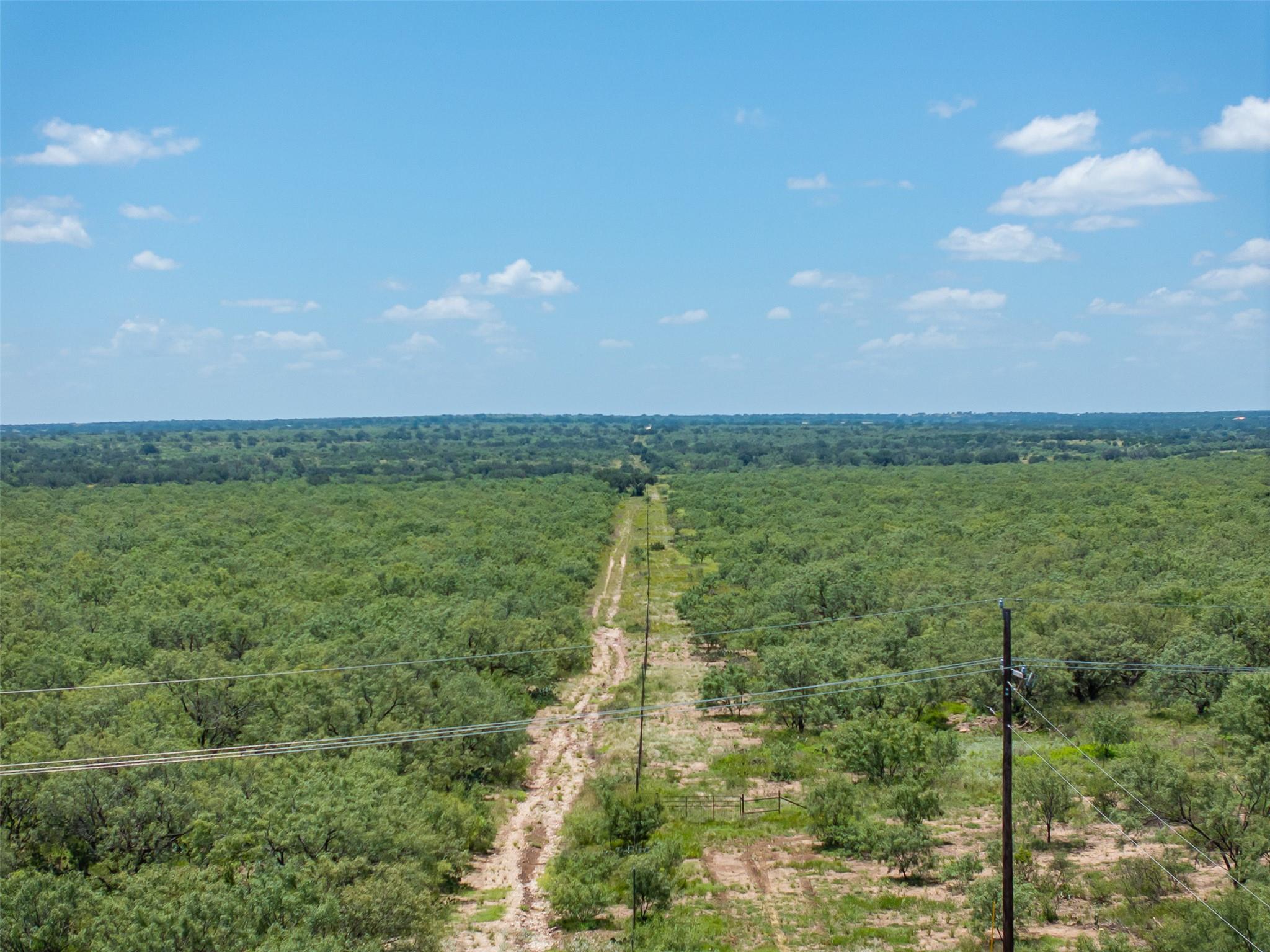 000 W. 17th St, Brady, TX 76825