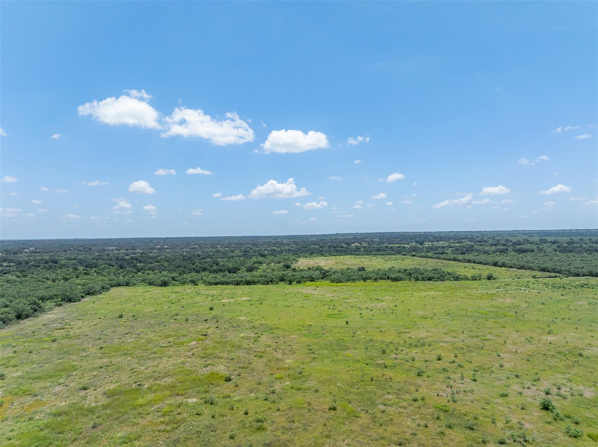 000 W. 17th St, Brady, TX 76825