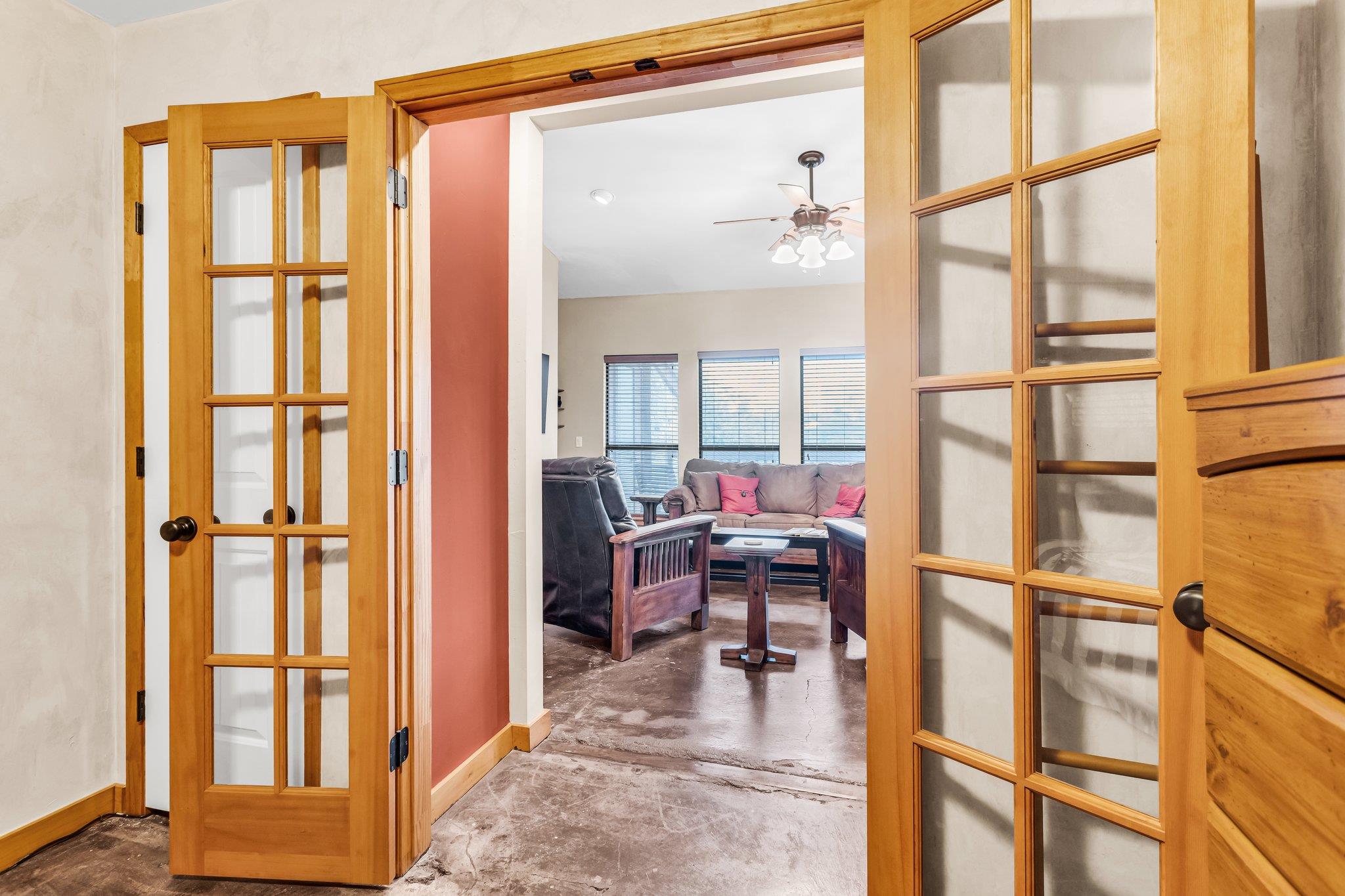 1406 Windsor Rd # 305, Austin, TX 78703