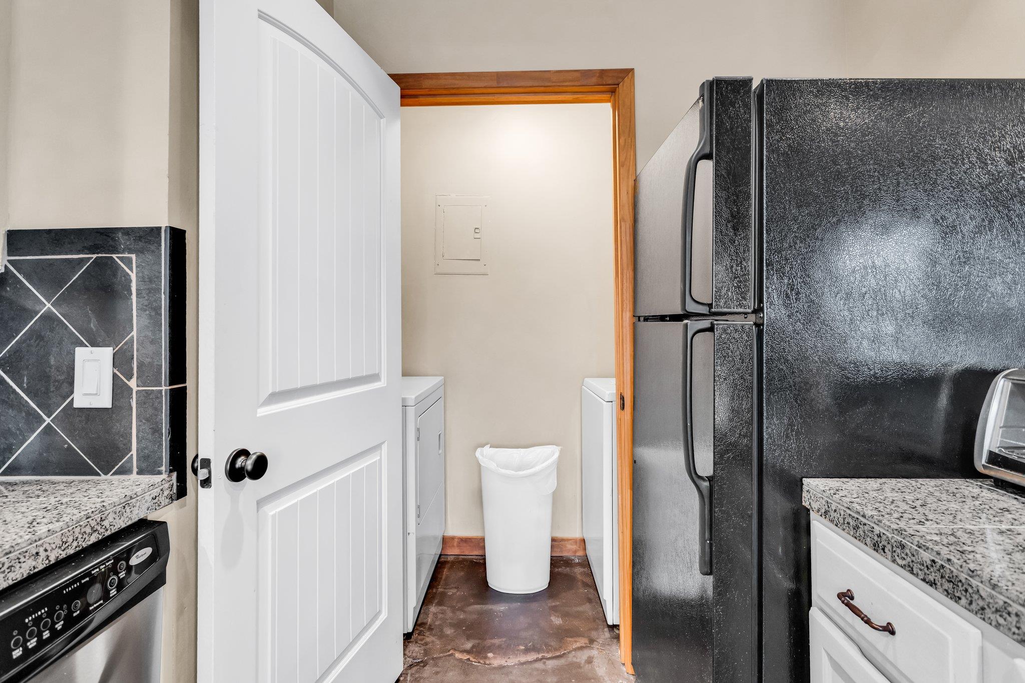 1406 Windsor Rd # 305, Austin, TX 78703