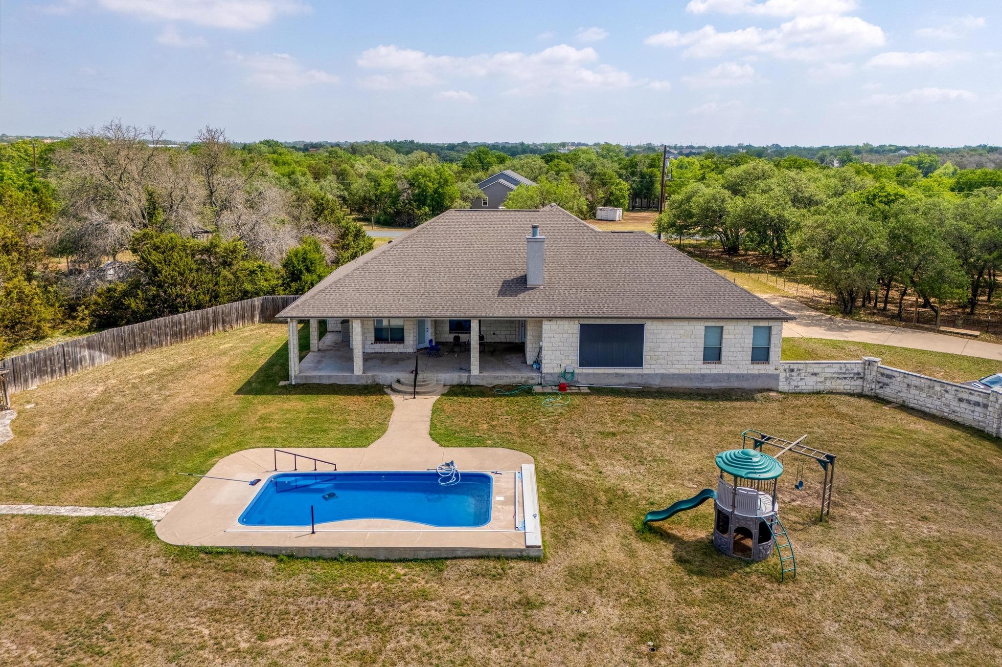 136 River View Rd, Liberty Hill, TX 78642
