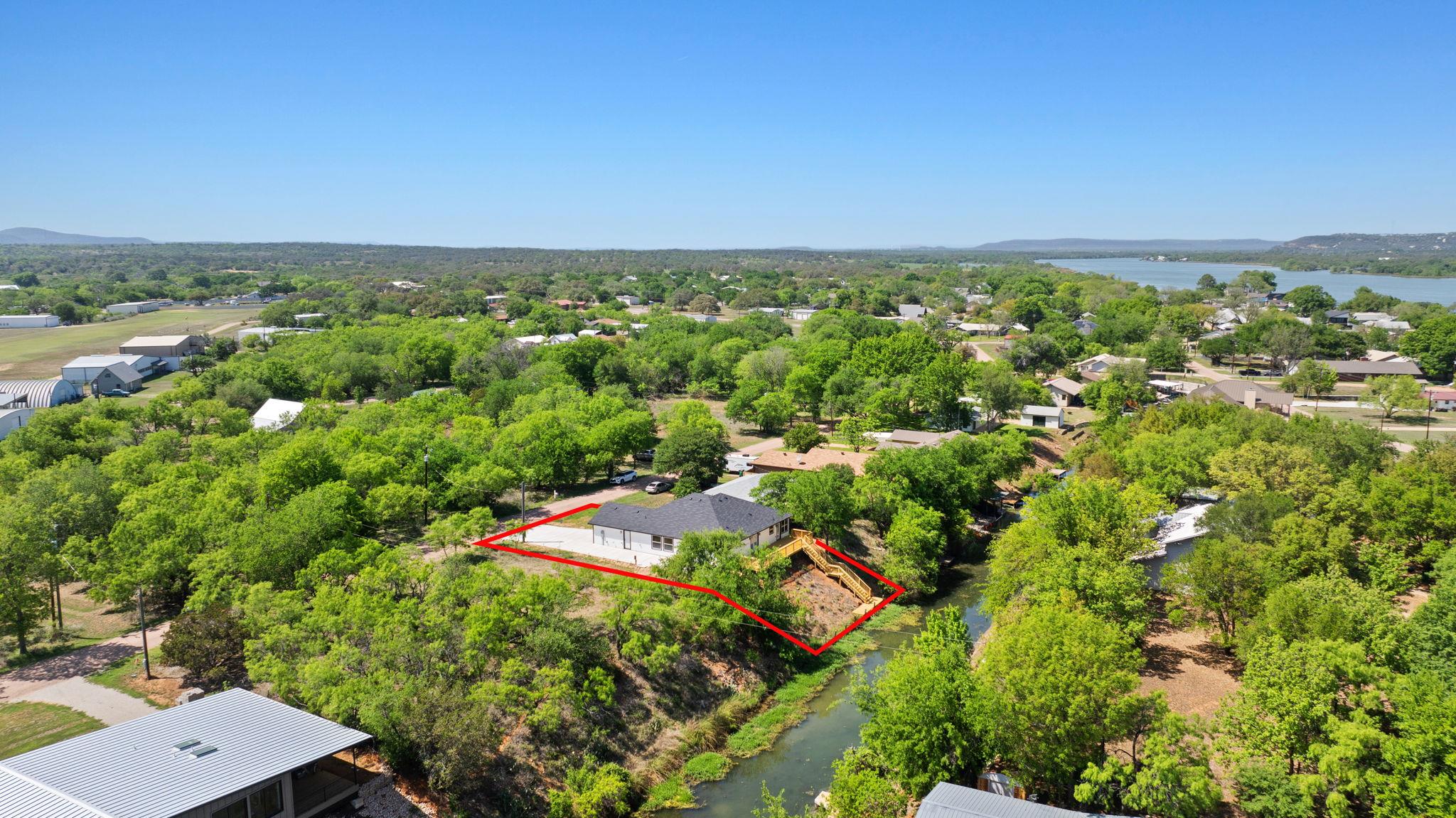 125 Channel Dr, Sunrise Beach, TX 78643