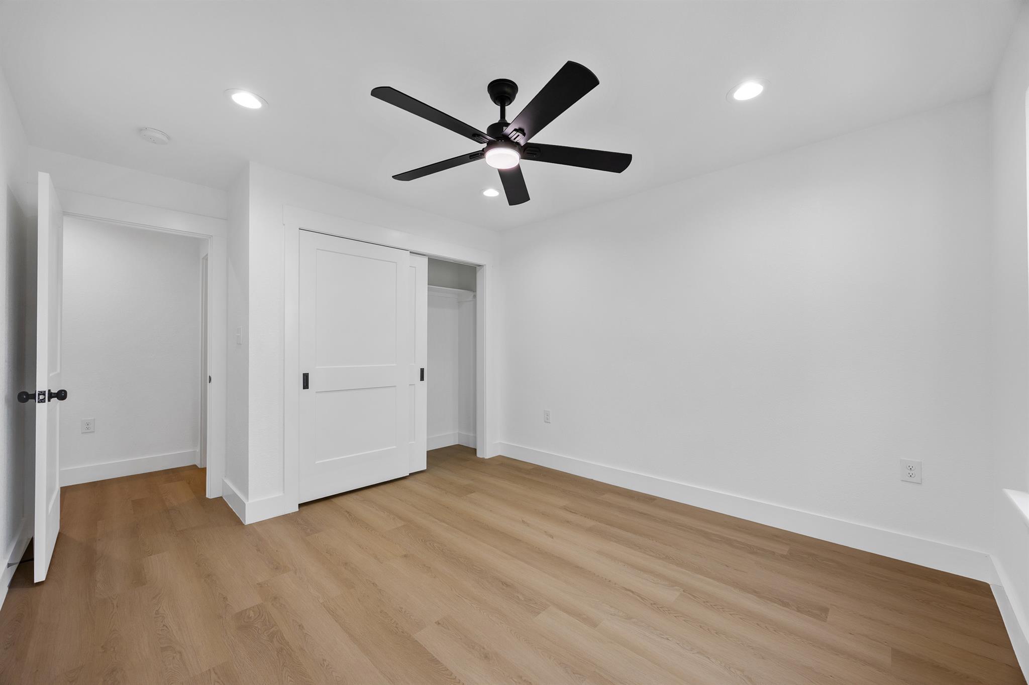 240 Hanauma Dr, Bastrop, TX 78602