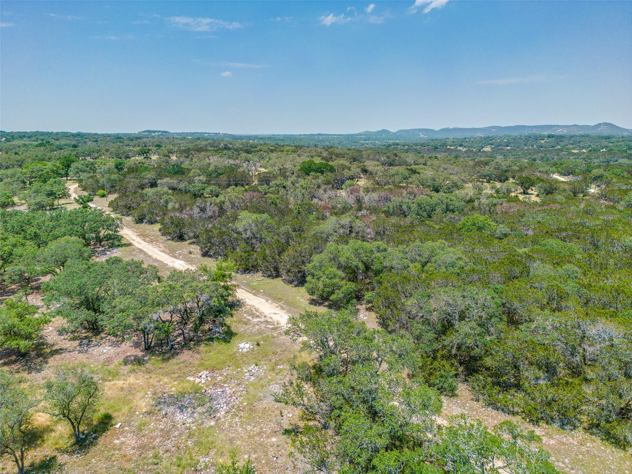 233 Kasten Rd, Boerne, TX 78006