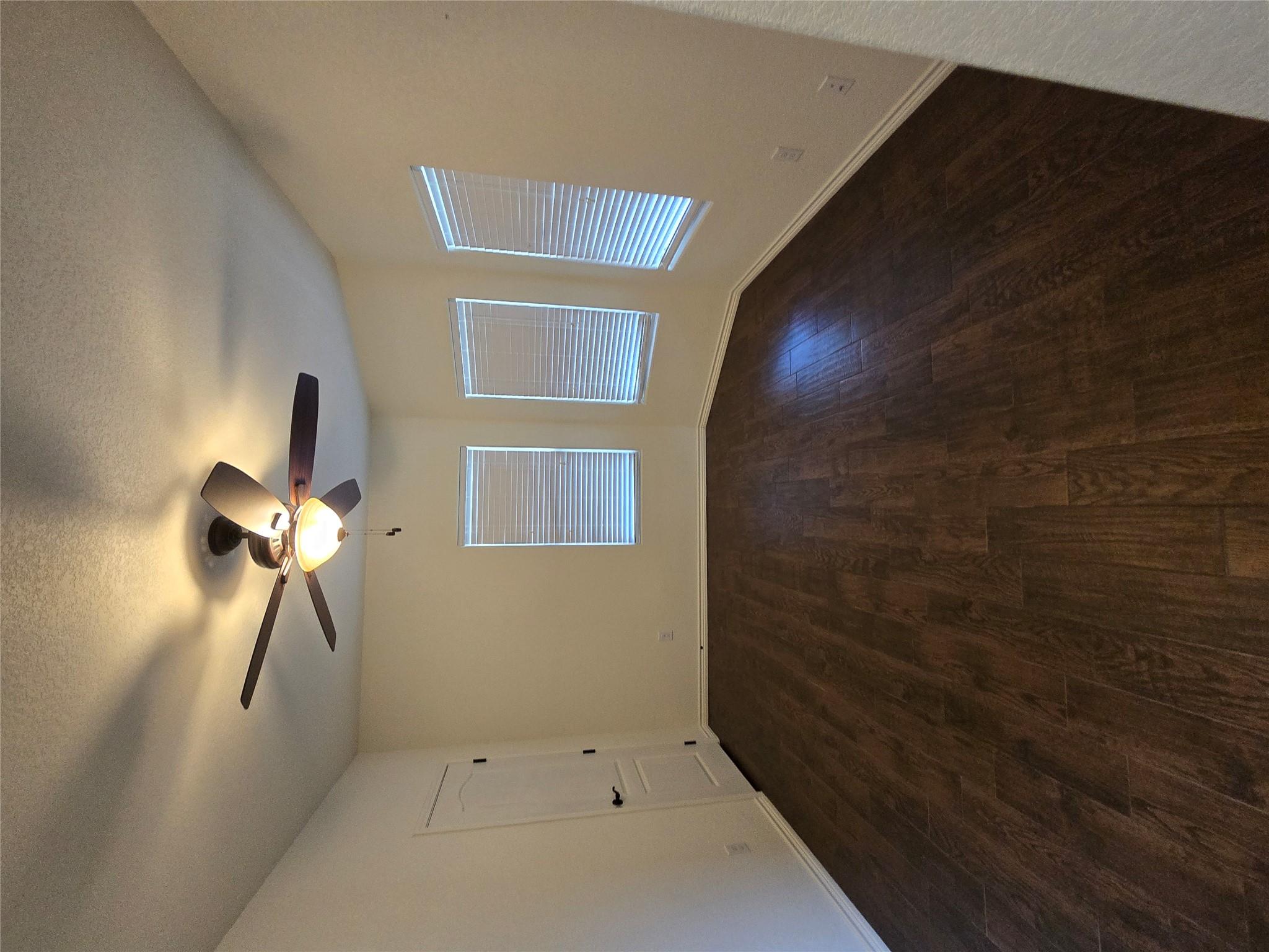 95 Pinehurst St, Meadowlakes, TX 78654