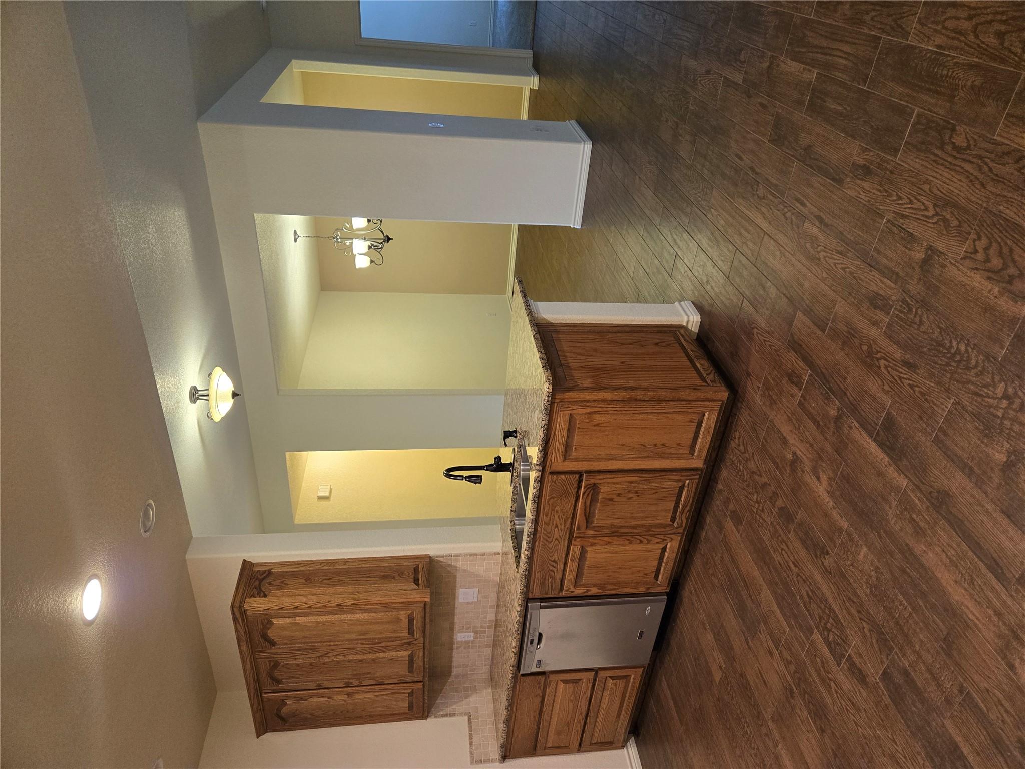 95 Pinehurst St, Meadowlakes, TX 78654