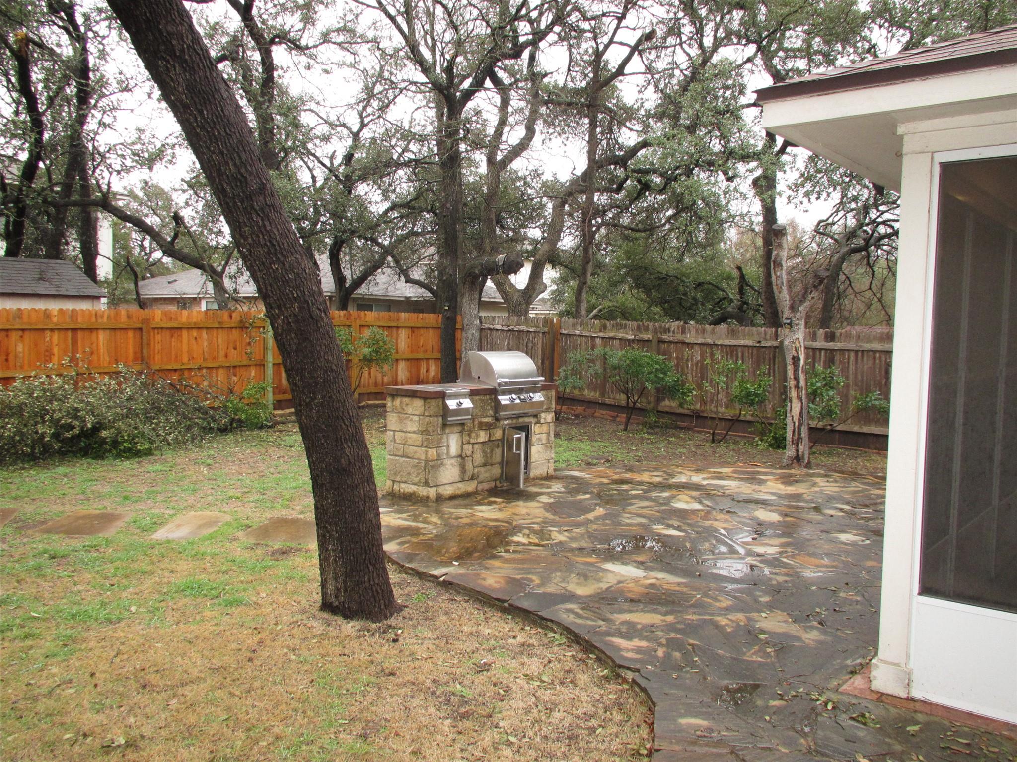 3727 Castle Rock Dr, Round Rock, TX 78681