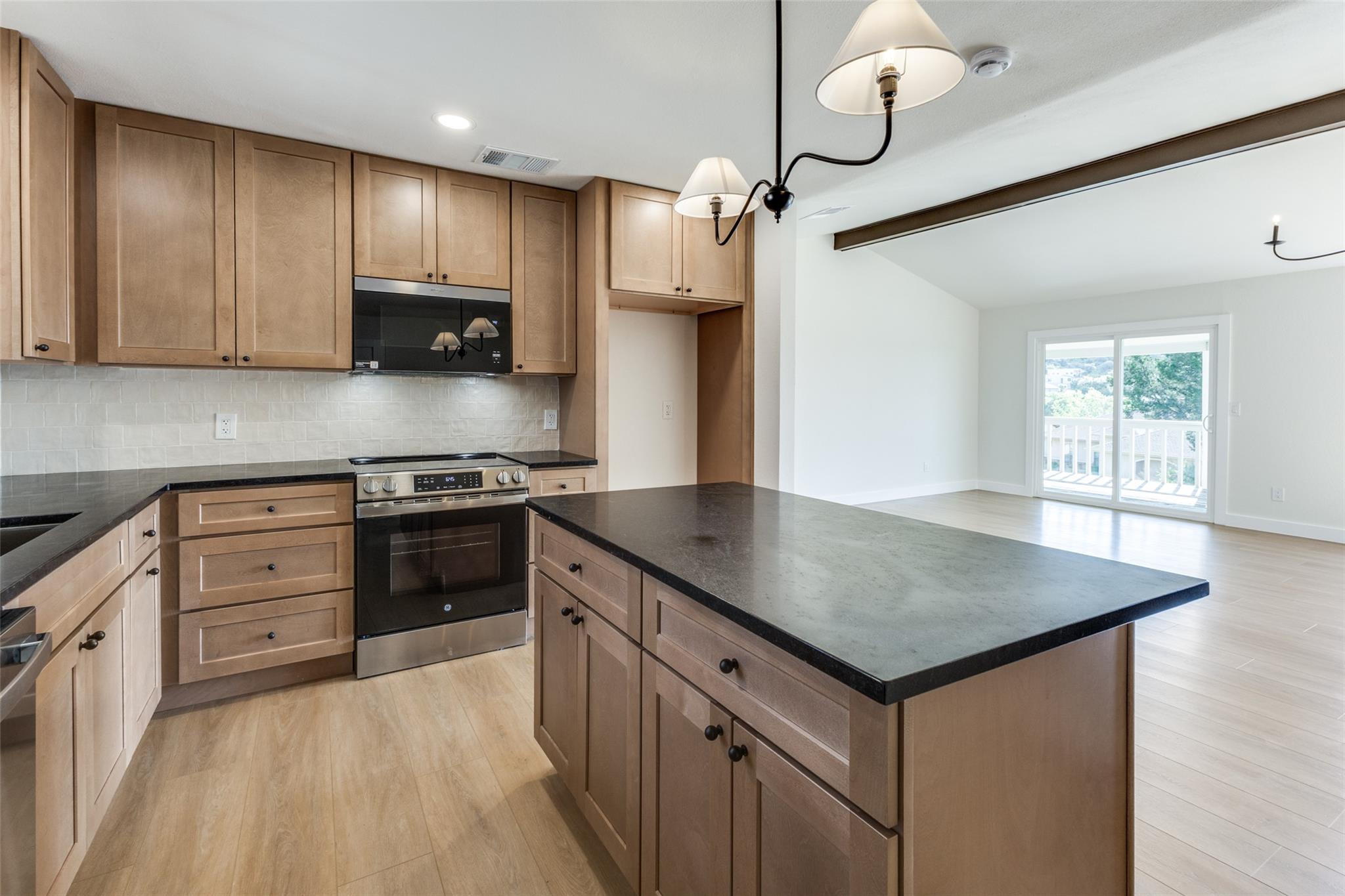 3004 Boone Dr, Lago Vista, TX 78645
