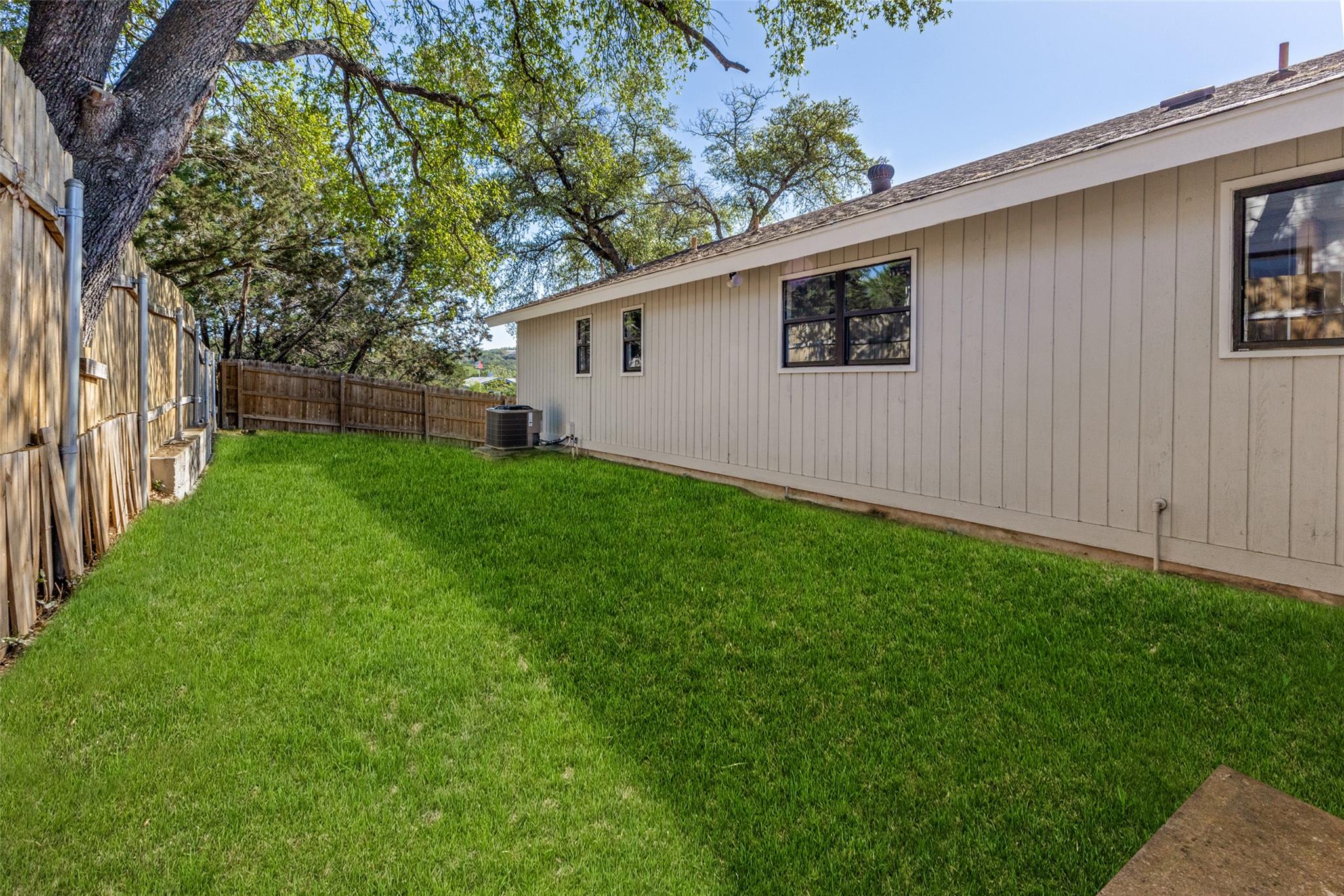 3004 Boone Dr, Lago Vista, TX 78645